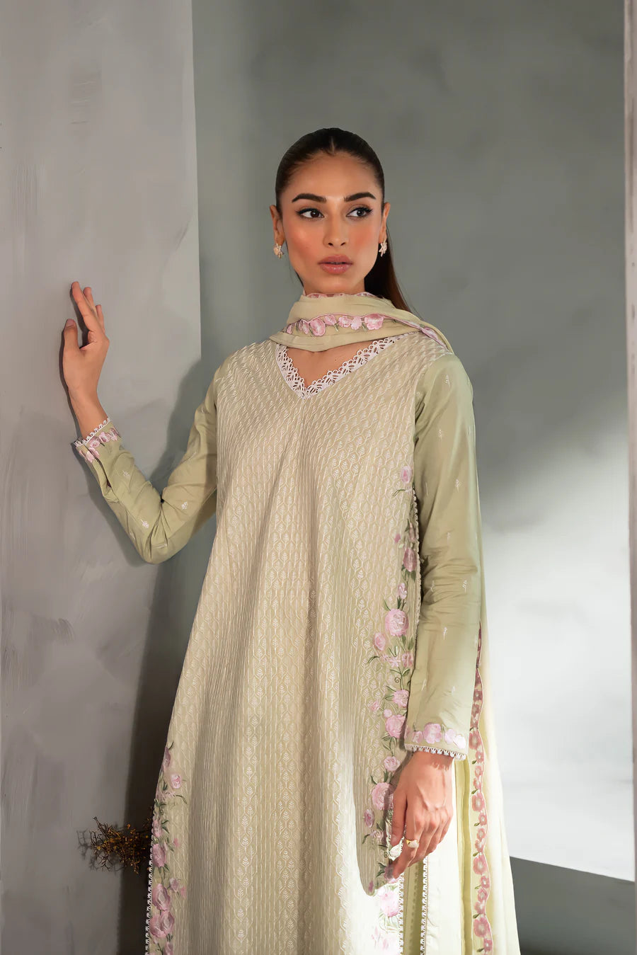 PISTACHIO EMBROIDERED| ZAIB