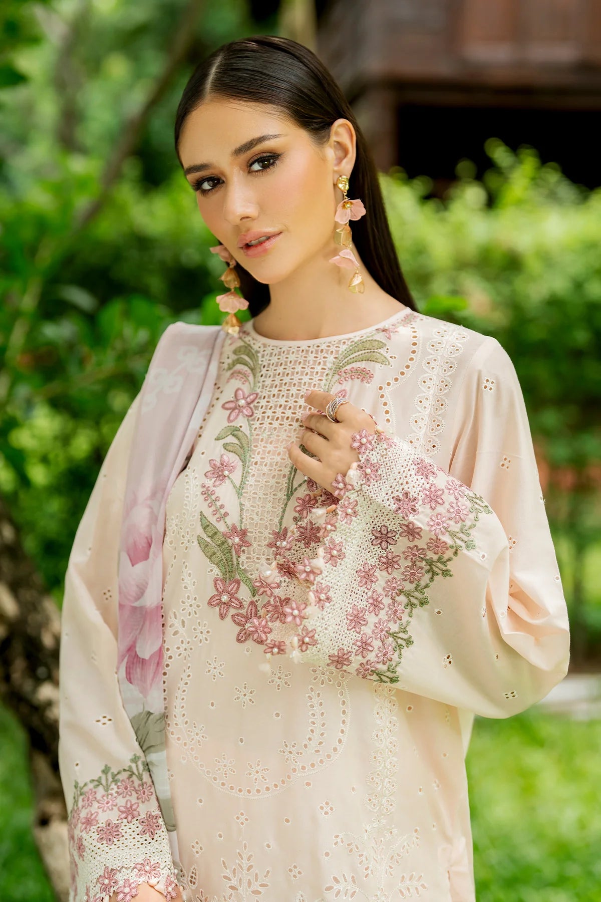 ESUF4272 | UNSTITCHED | Baroque