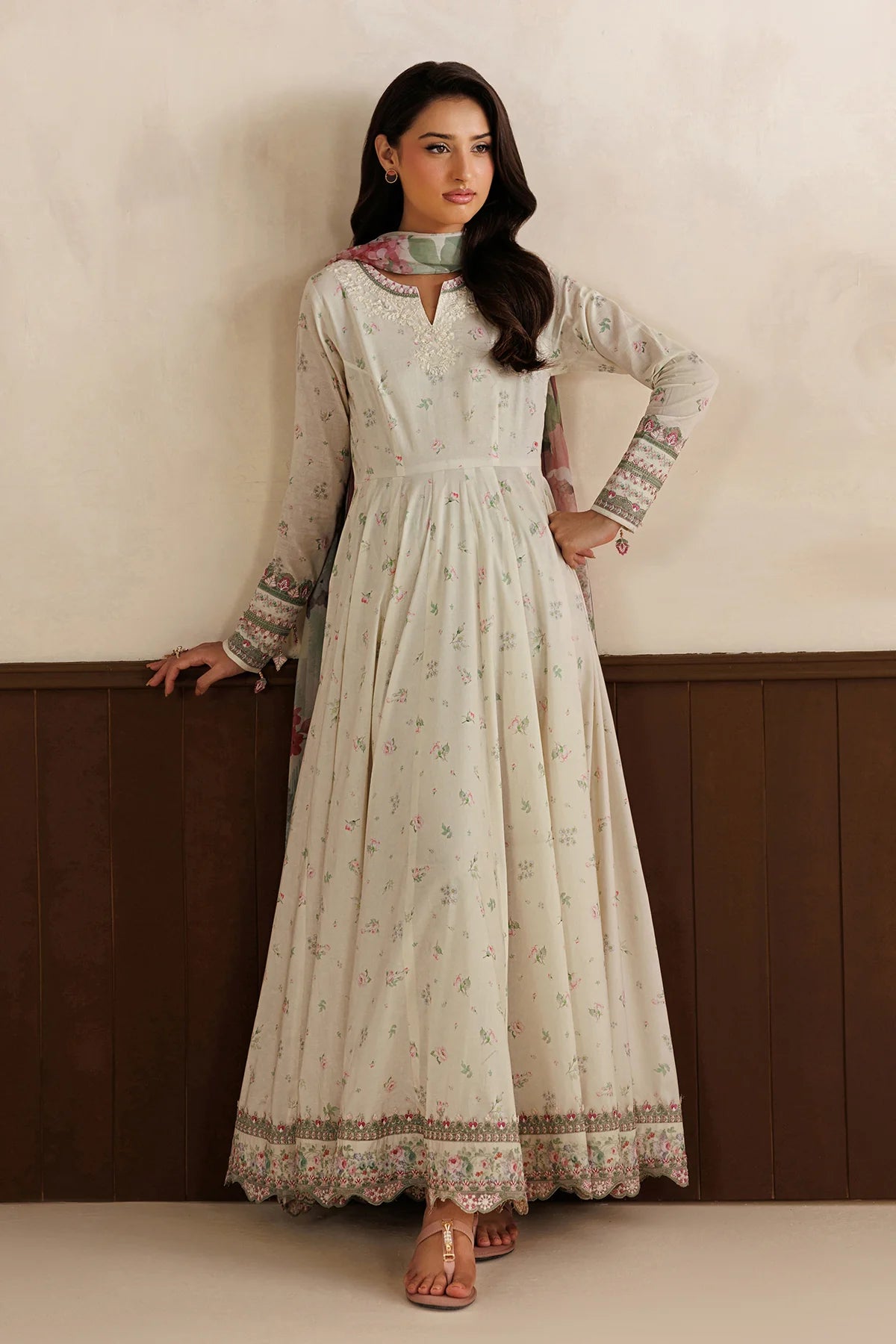 ESPR1336 | New In | Baroque