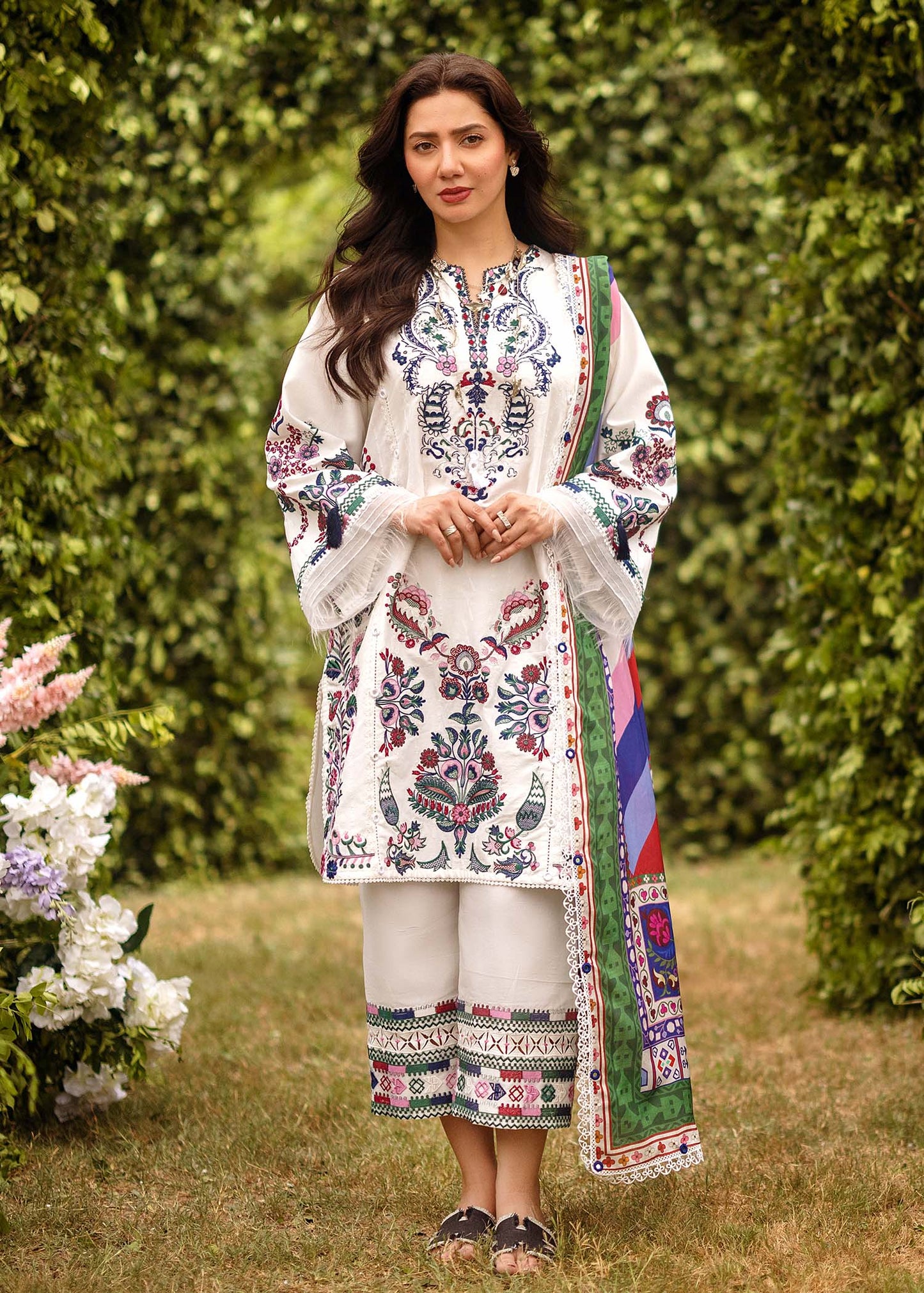 Suzani(A)|Sadaf Fawad Khan Lawn Vol II