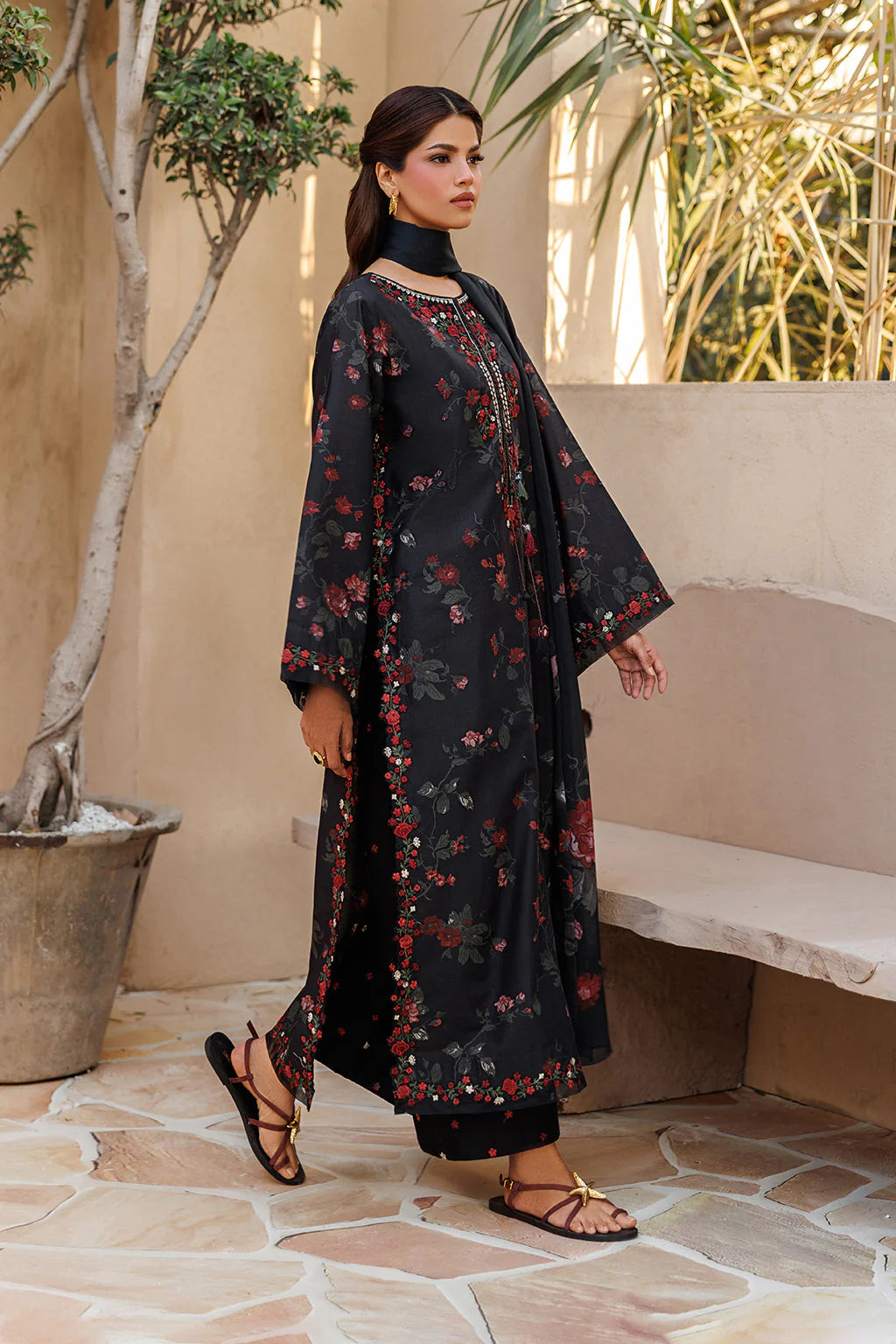 UE-662 Printed Lawn | Iznik
