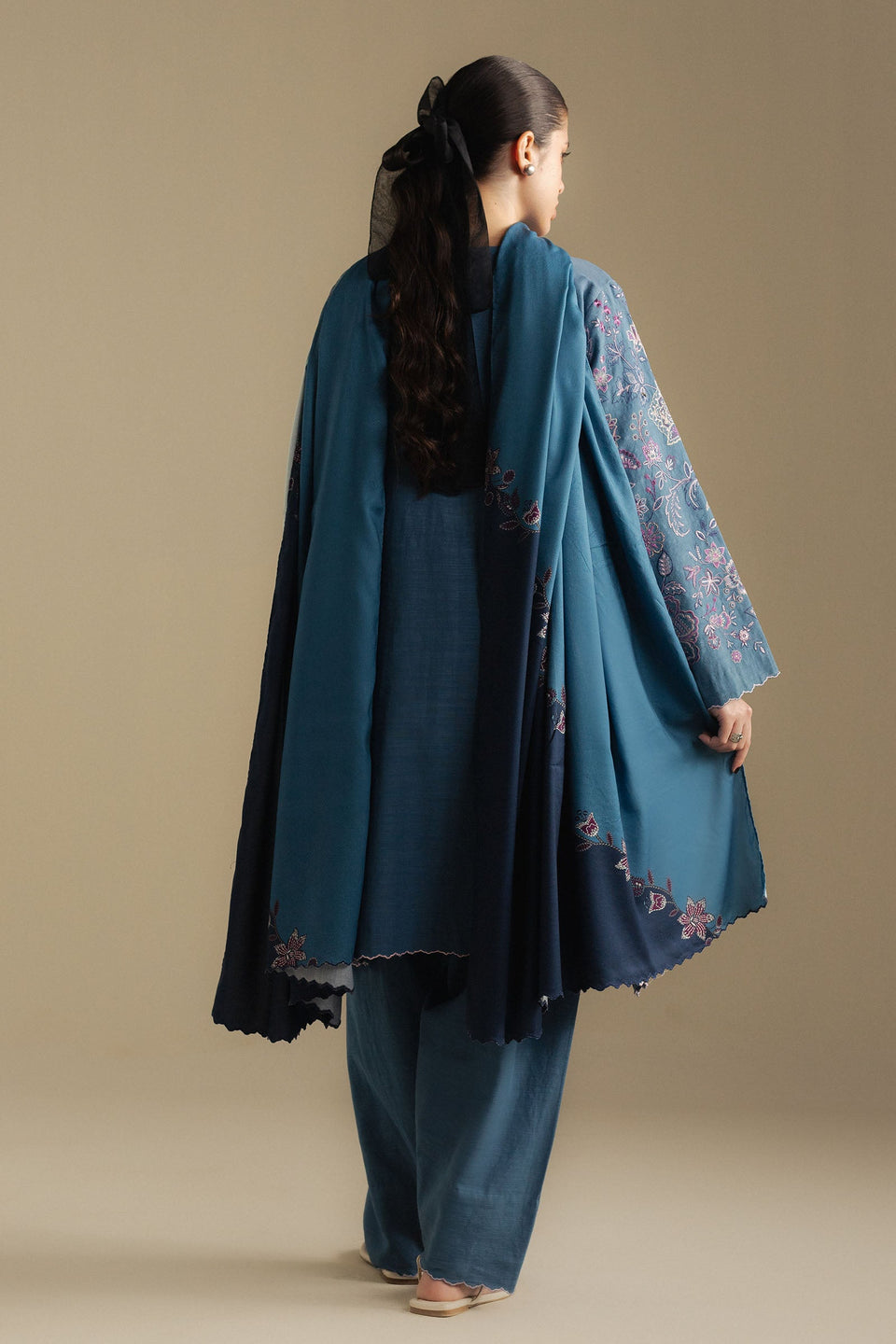MIST-2A | Coco Winter Unstitched’25 | Zara Shahjahan