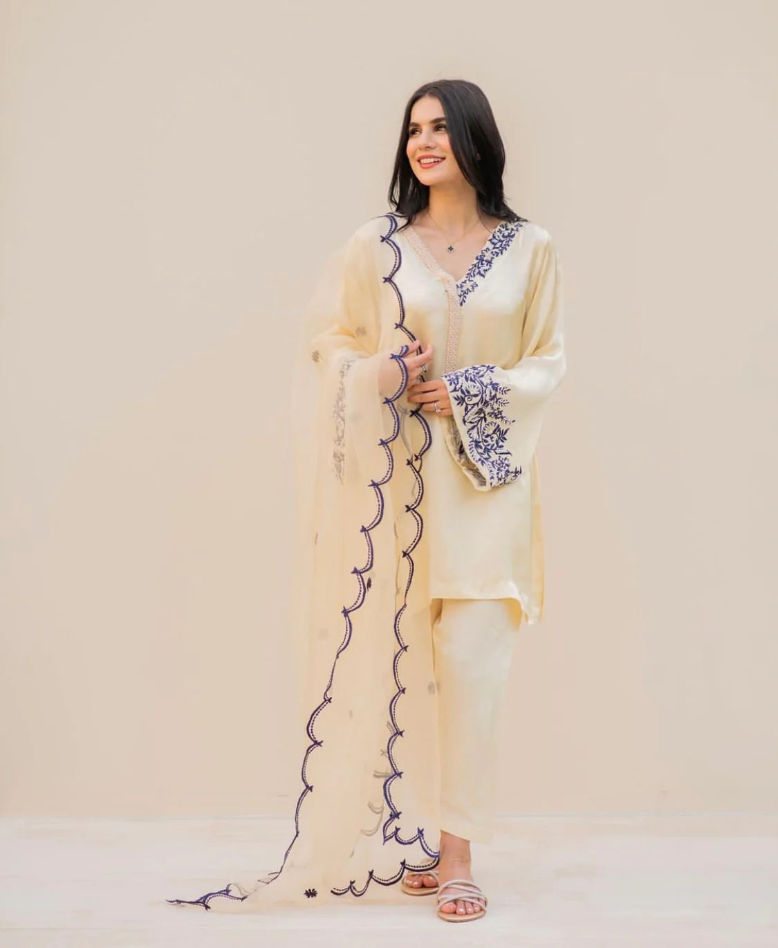 Azaleah | Shanzay Anooshay