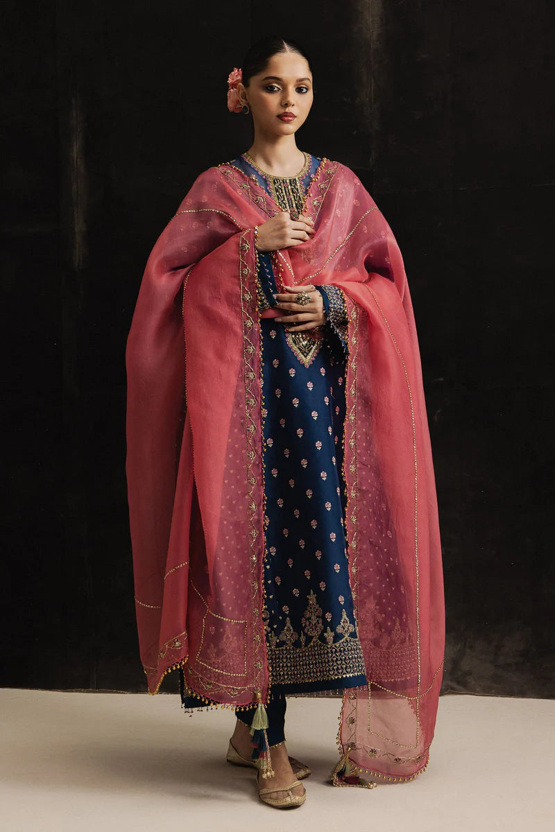 PARIZAAD | STUDIO PORTRAITS | Zara Shahjahan