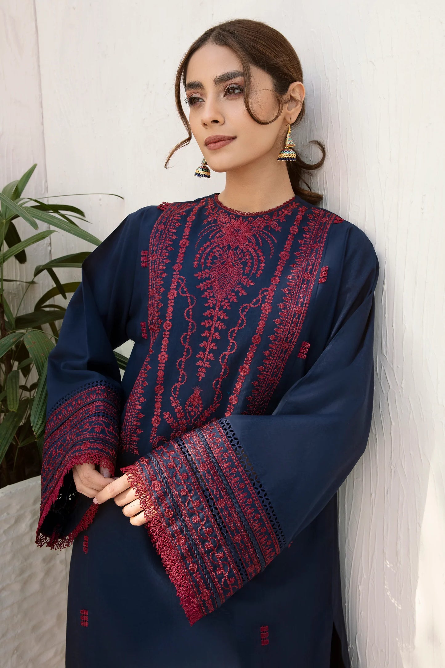 JZ-UW-D0111-0 | EMBROIDERED KHADDAR | Jazmin