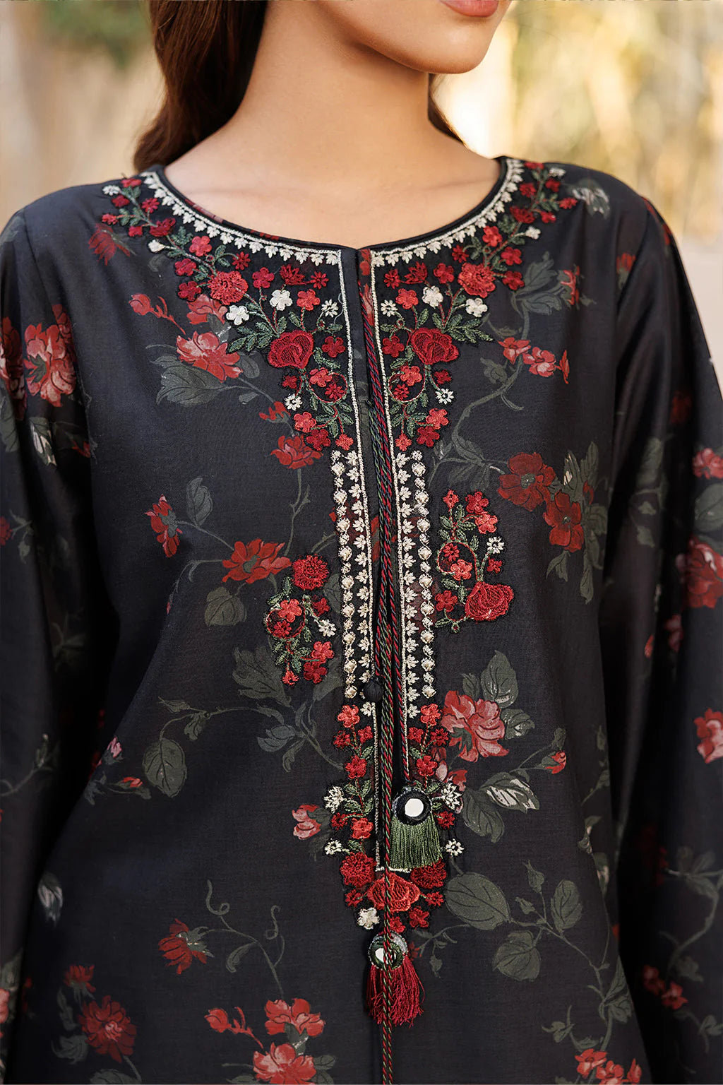 UE-662 Printed Lawn | Iznik