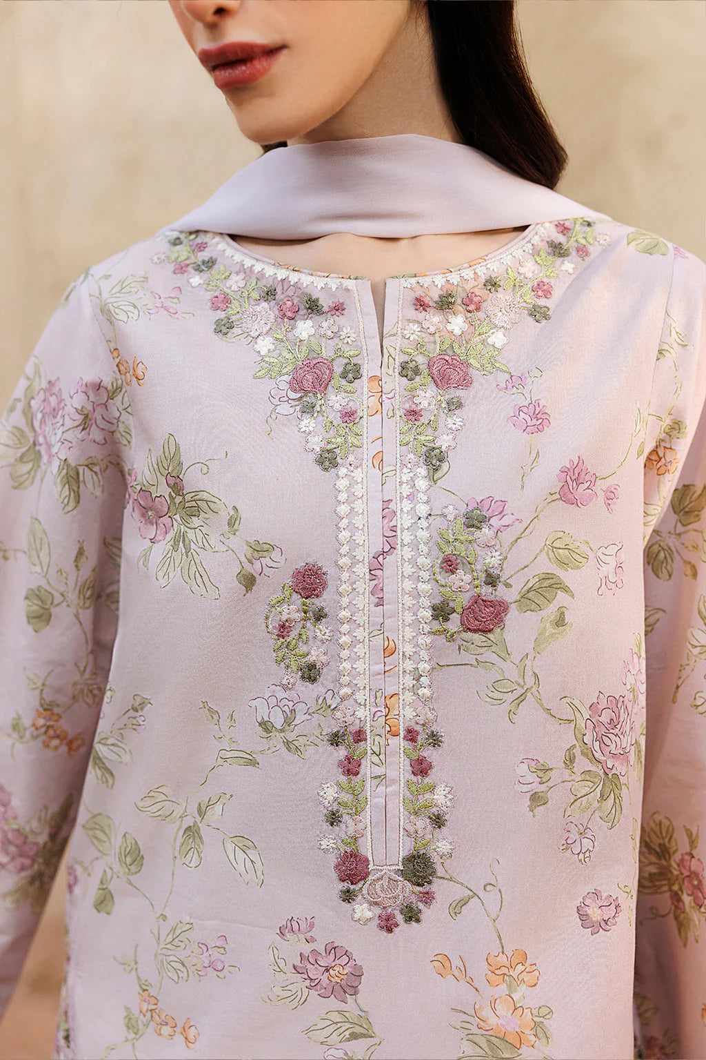 UE-661 Printed Lawn | Iznik