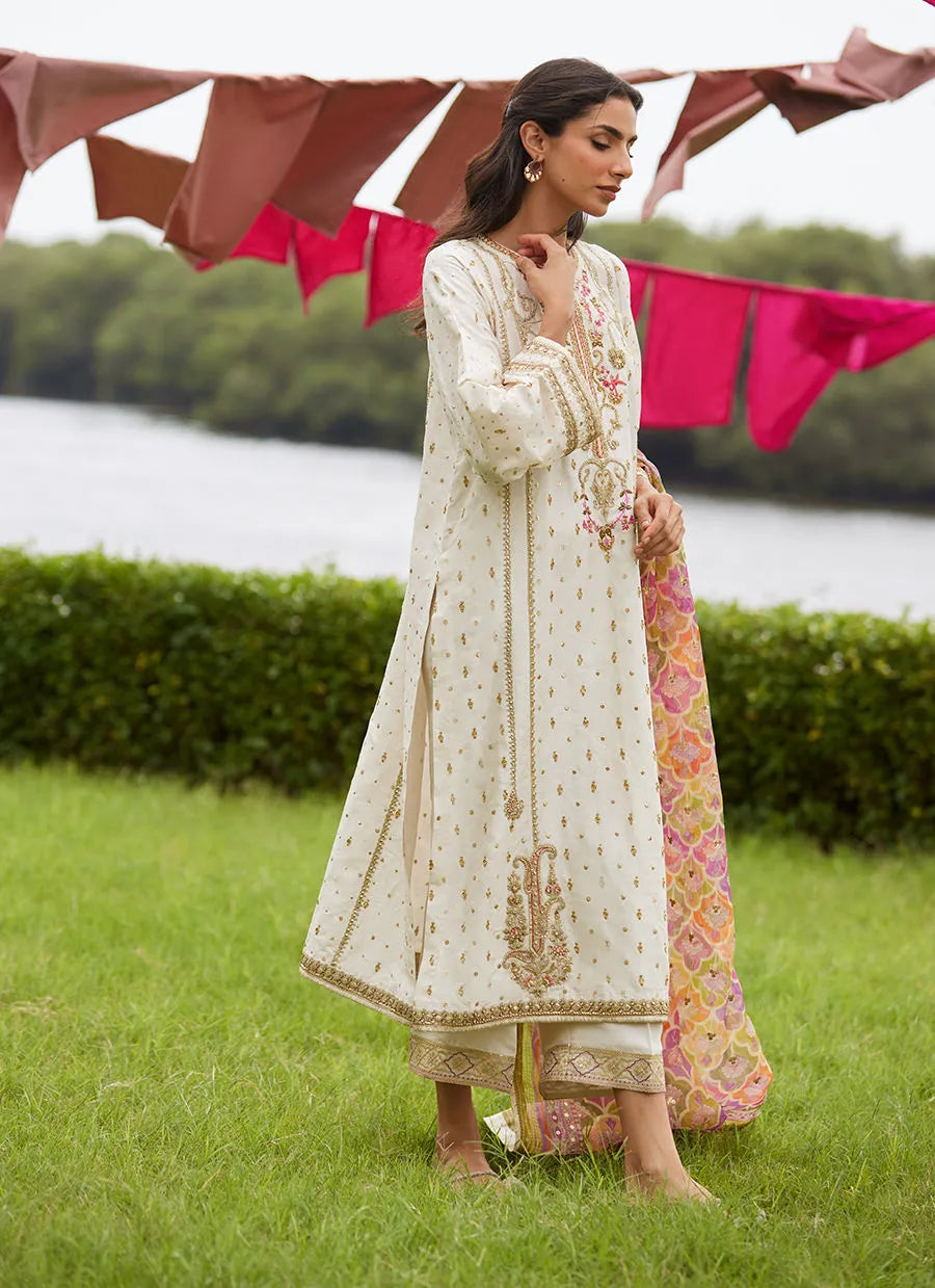 Ember Ivory Kurta And Dupatta | Mayna Festive Luxe Pret '25 | FARAH TALIB AZIZ