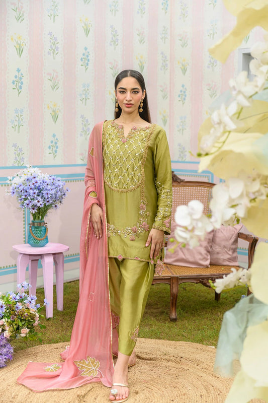 Champagne Toast | Zarayna-Festive Formals '25 | Flairs Studio
