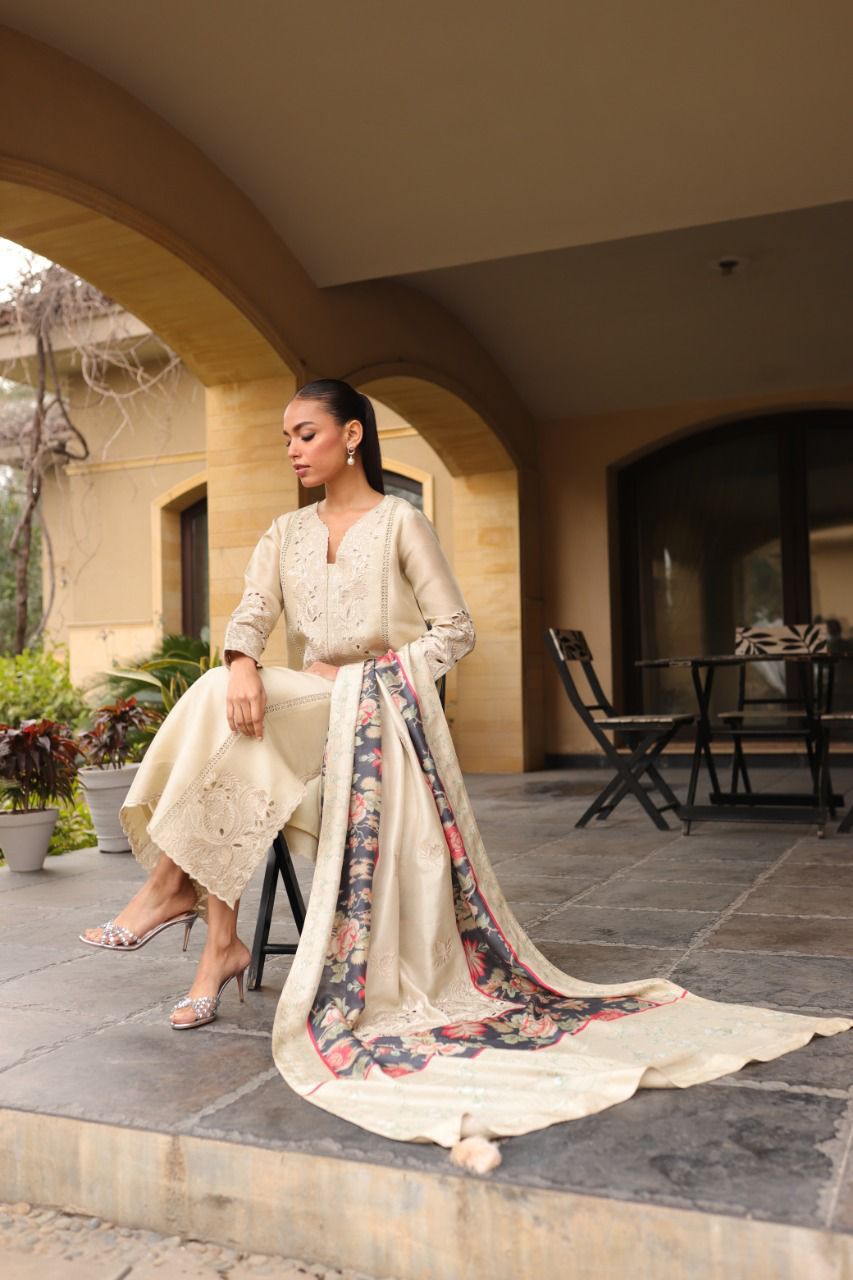 X-002 | Riffat & Sana