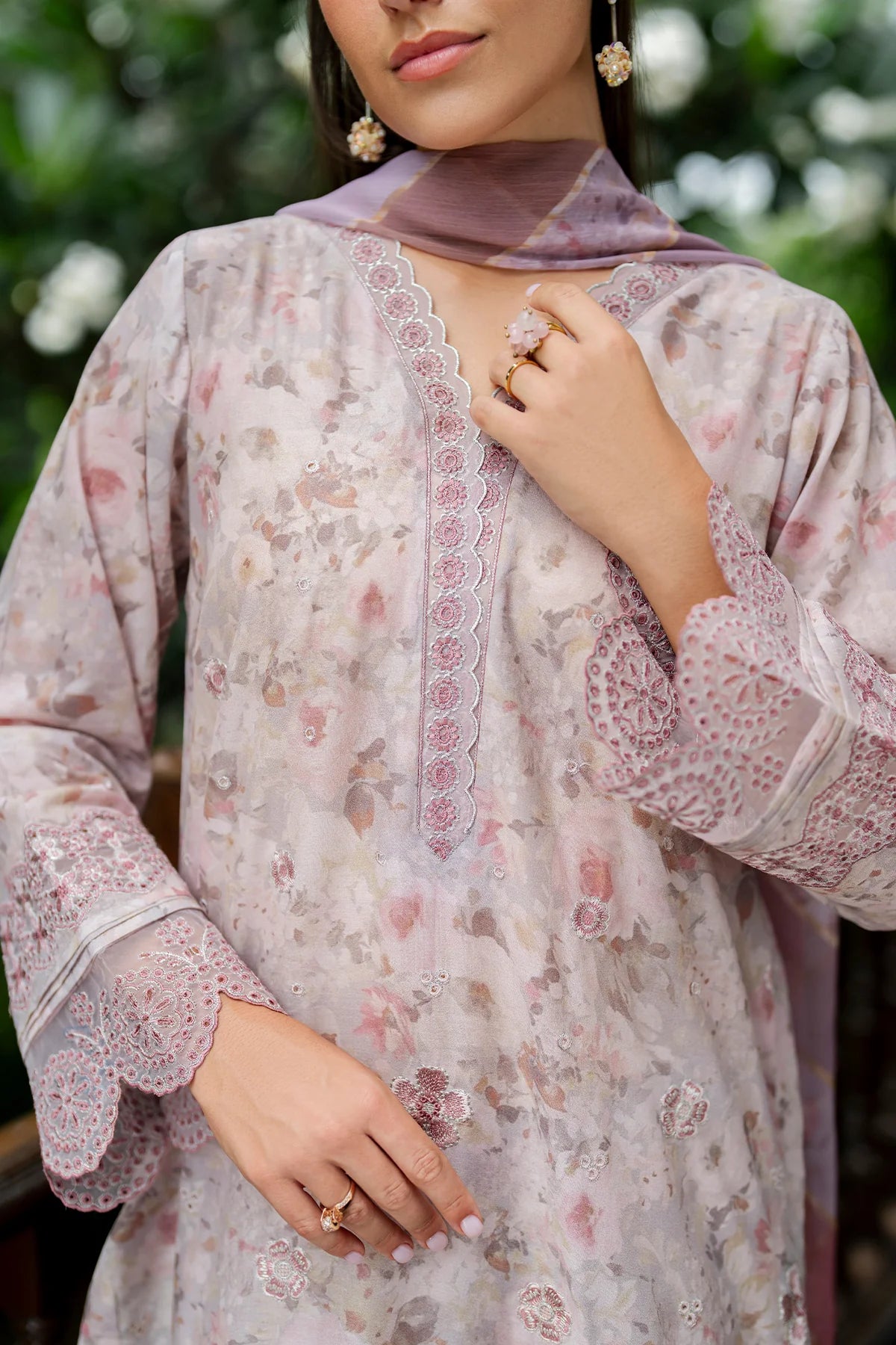 ESUF4273 | UNSTITCHED | Baroque