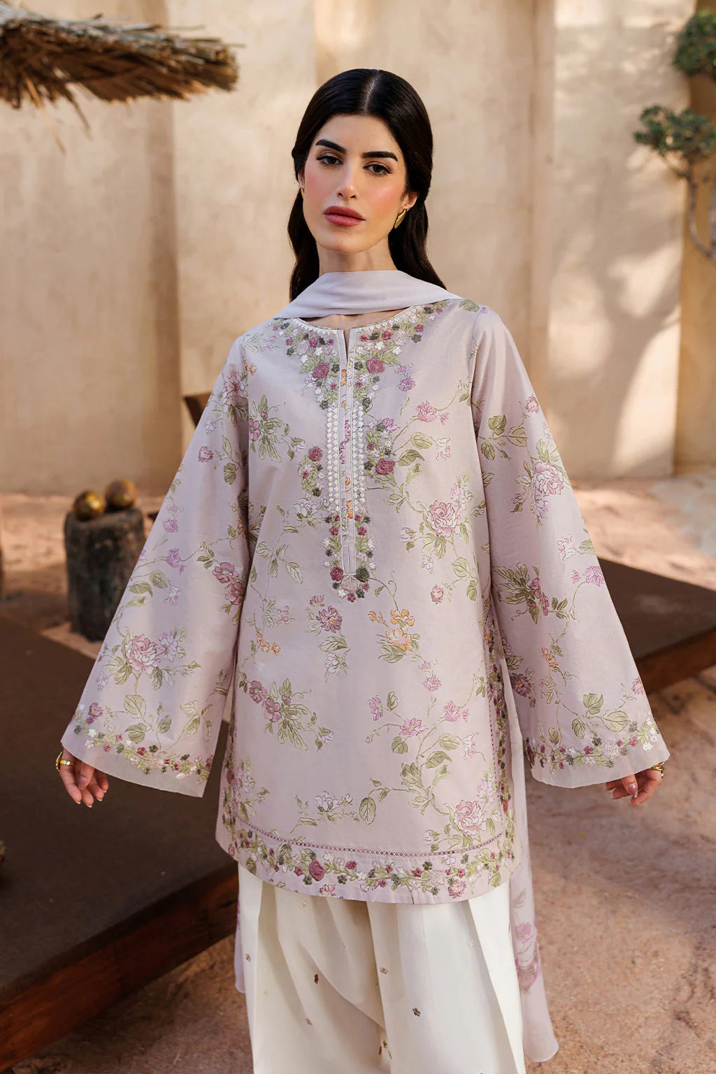 UE-661 Printed Lawn | Iznik