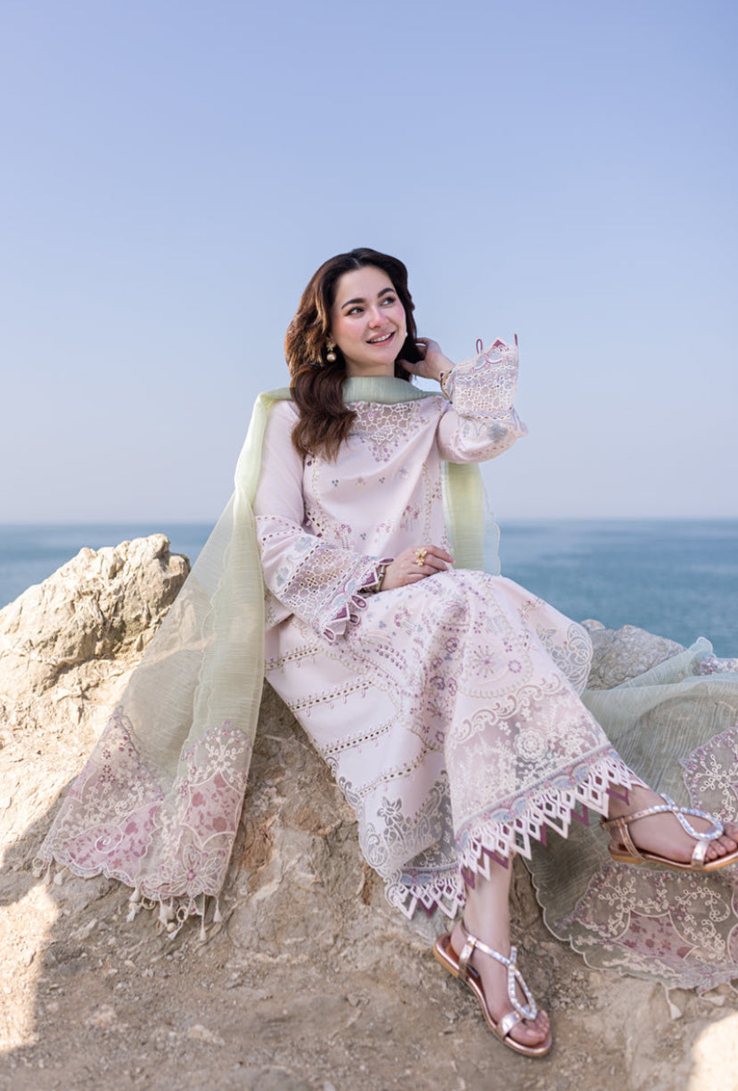 Qalamkar Luxury Lawn 2024 | FP-08 NIA