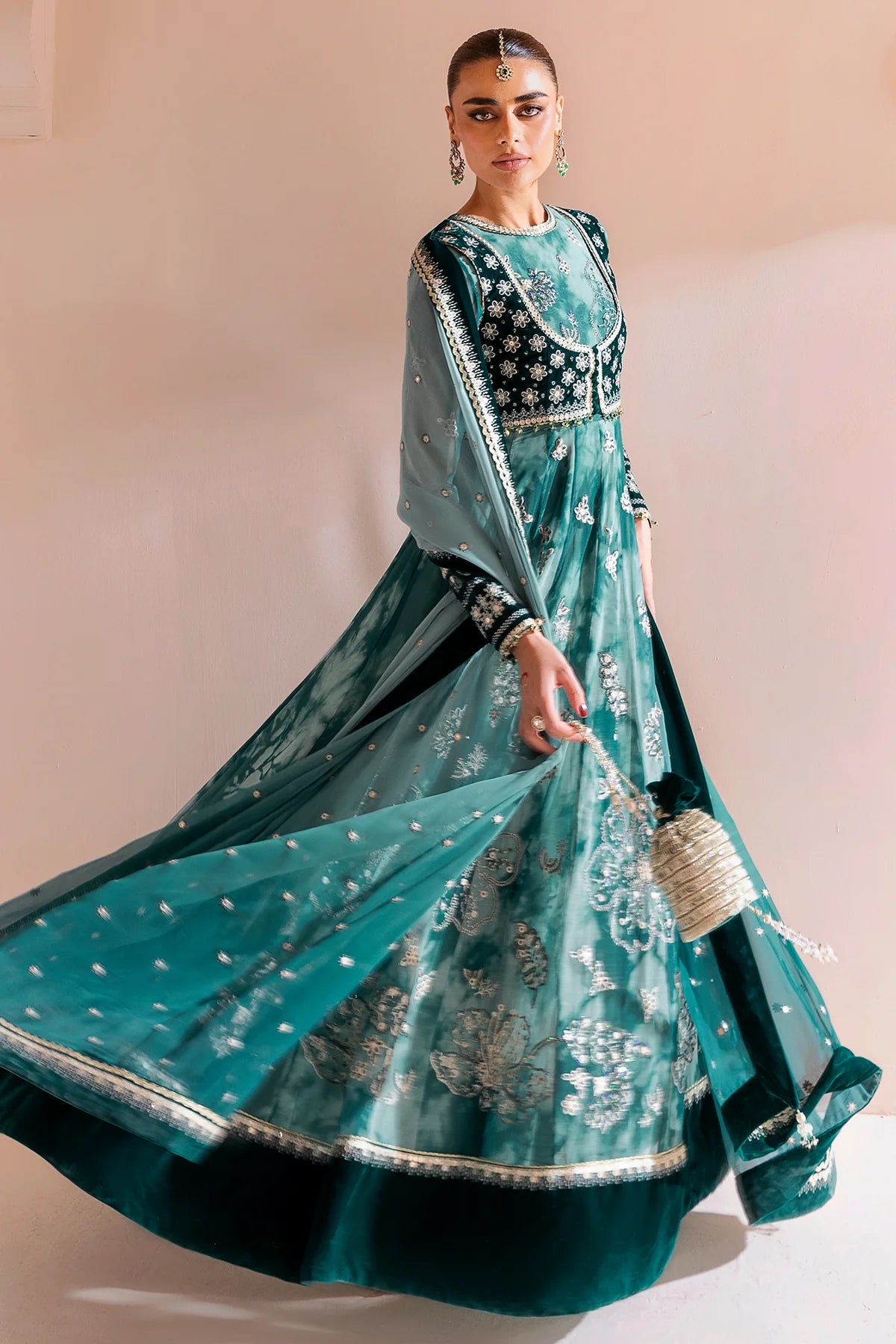 JZ-CVF-D06-0 | EMBROIDERED VELVET FORMAL | Jazmin