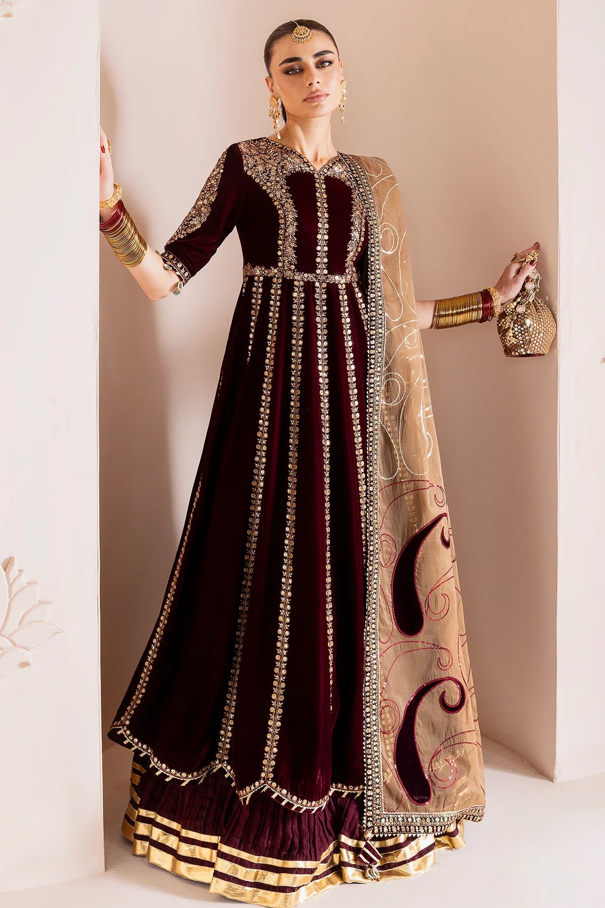 JZ-CVF-D12-0 | EMBROIDERED VELVET FORMAL | Jazmin