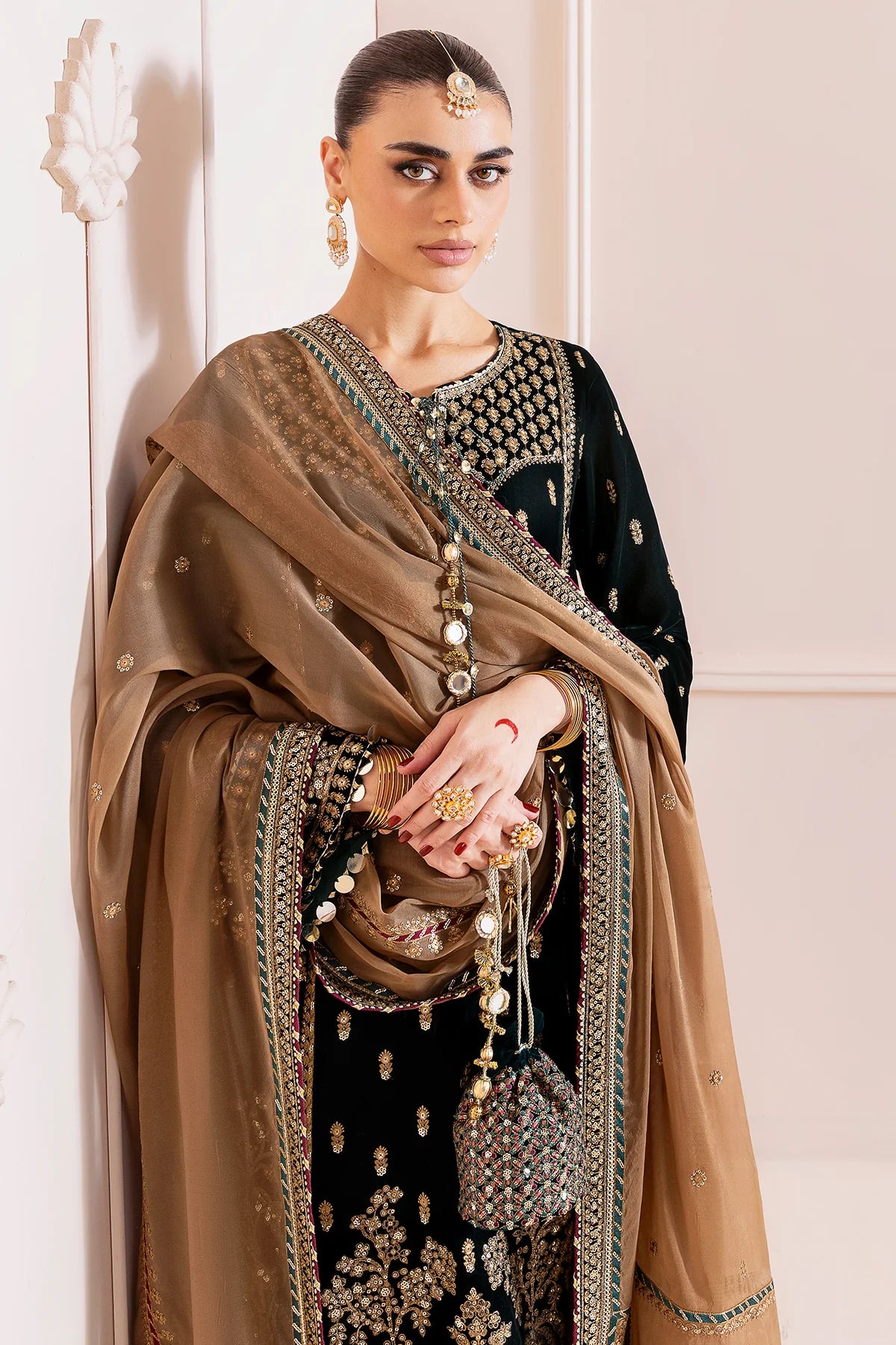 JZ-CVF-D01-0 | EMBROIDERED VELVET FORMAL | Jazmin