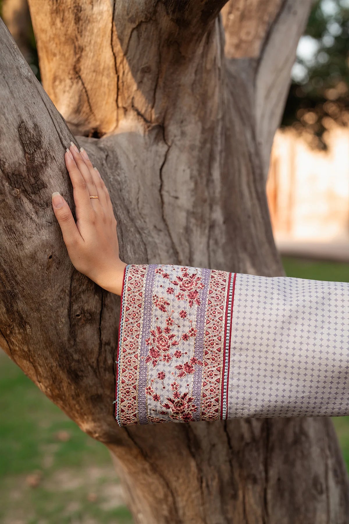 JZ-UW-D0081-0 | EMBROIDERED PREMIUM VISCOSE | Jazmin