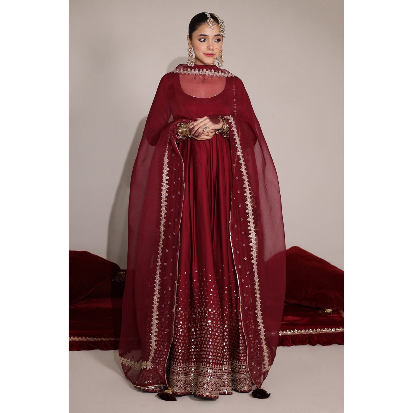 ANARI RED OUTFIT | DYOT
