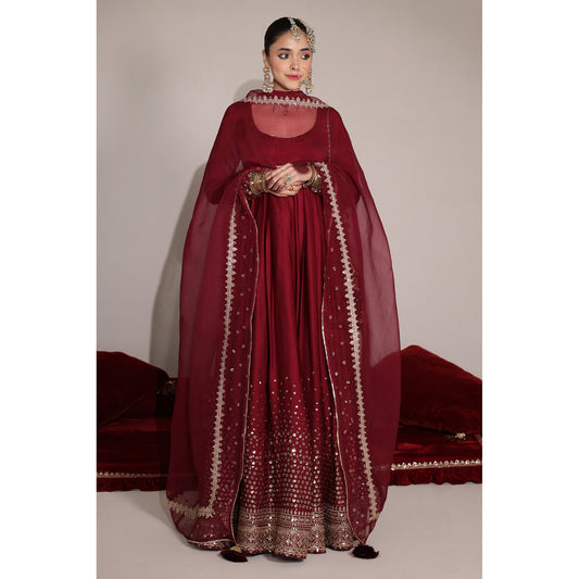 ANARI RED OUTFIT | DYOT