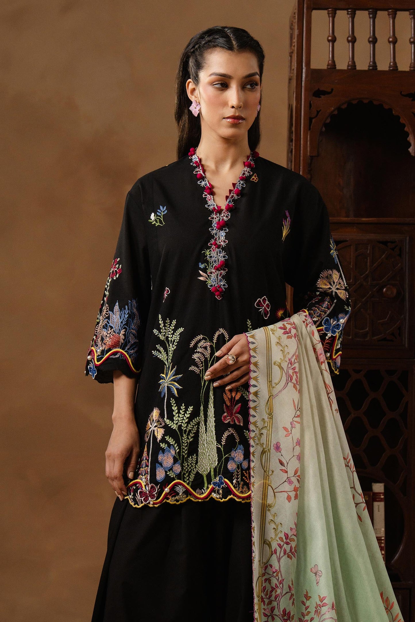M261-001B-CV | Muzlin Spring Vol 1 '26  | SANA SAFINAZ