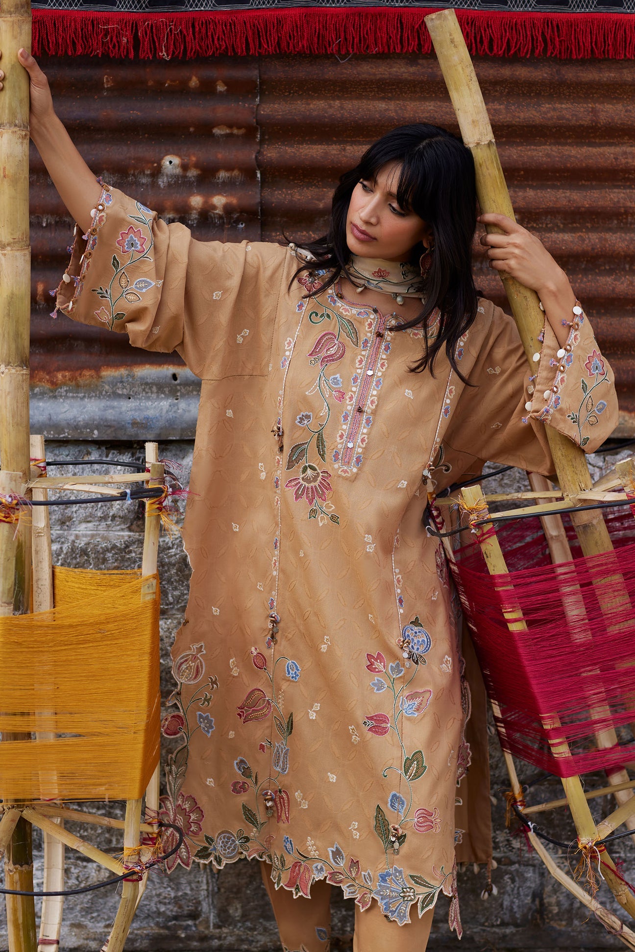 MÍ SÈ 蜜色 (ZL26-07 A) | Zaha Festive Lawn’26