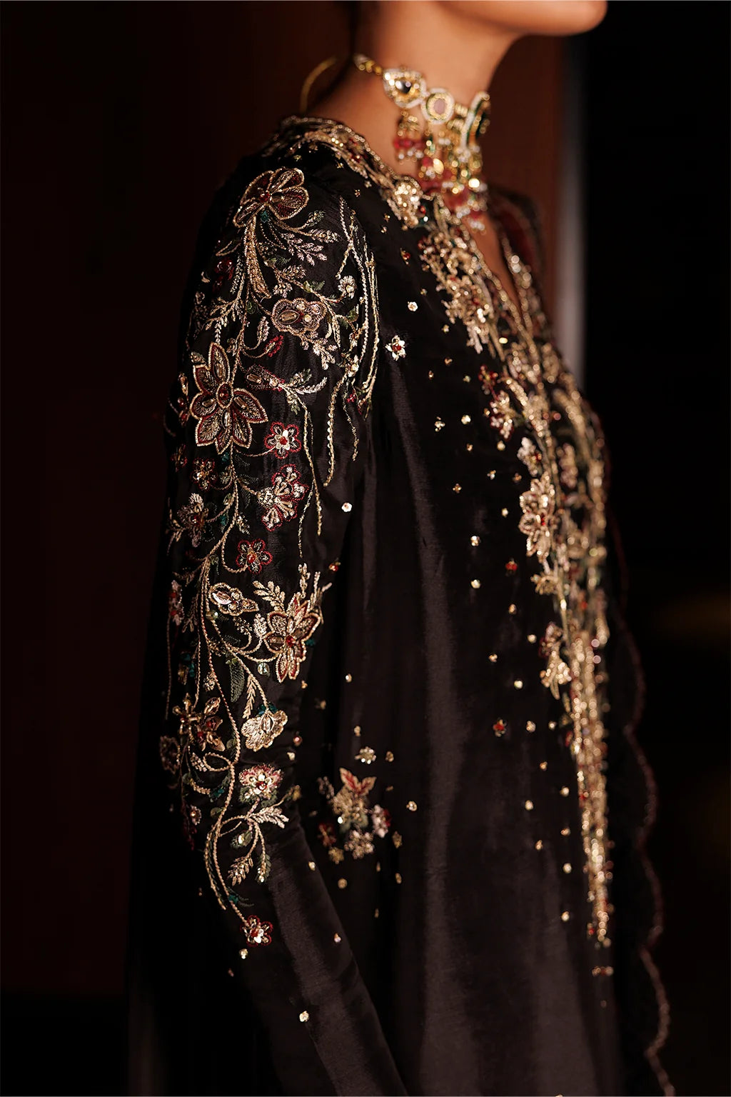 UE-716 Embroidered Ramen Silk | Festive Formals ‘26 | Iznik