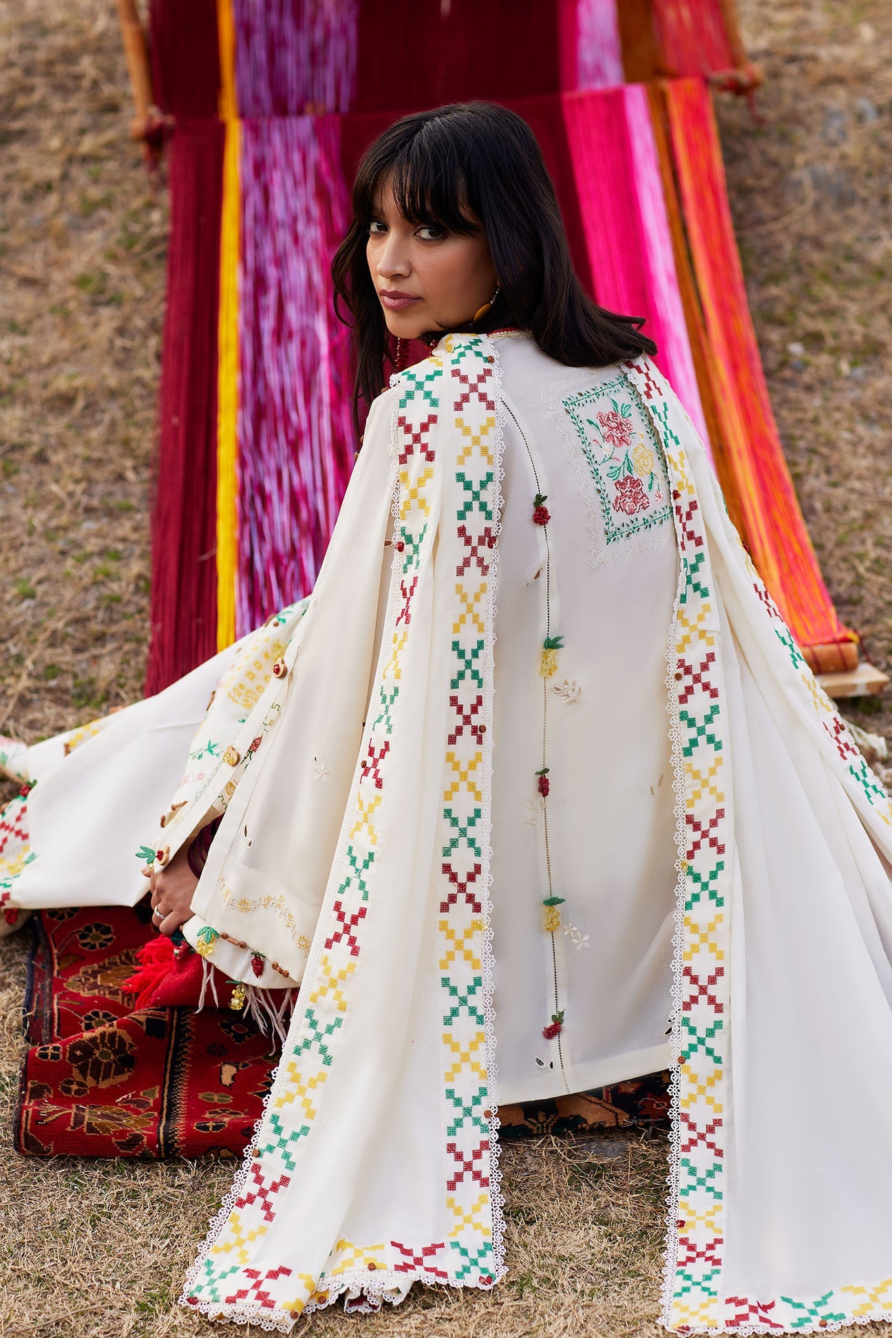CǍI FĒNG 彩风 (ZL26-08 B) | Zaha Festive Lawn’26