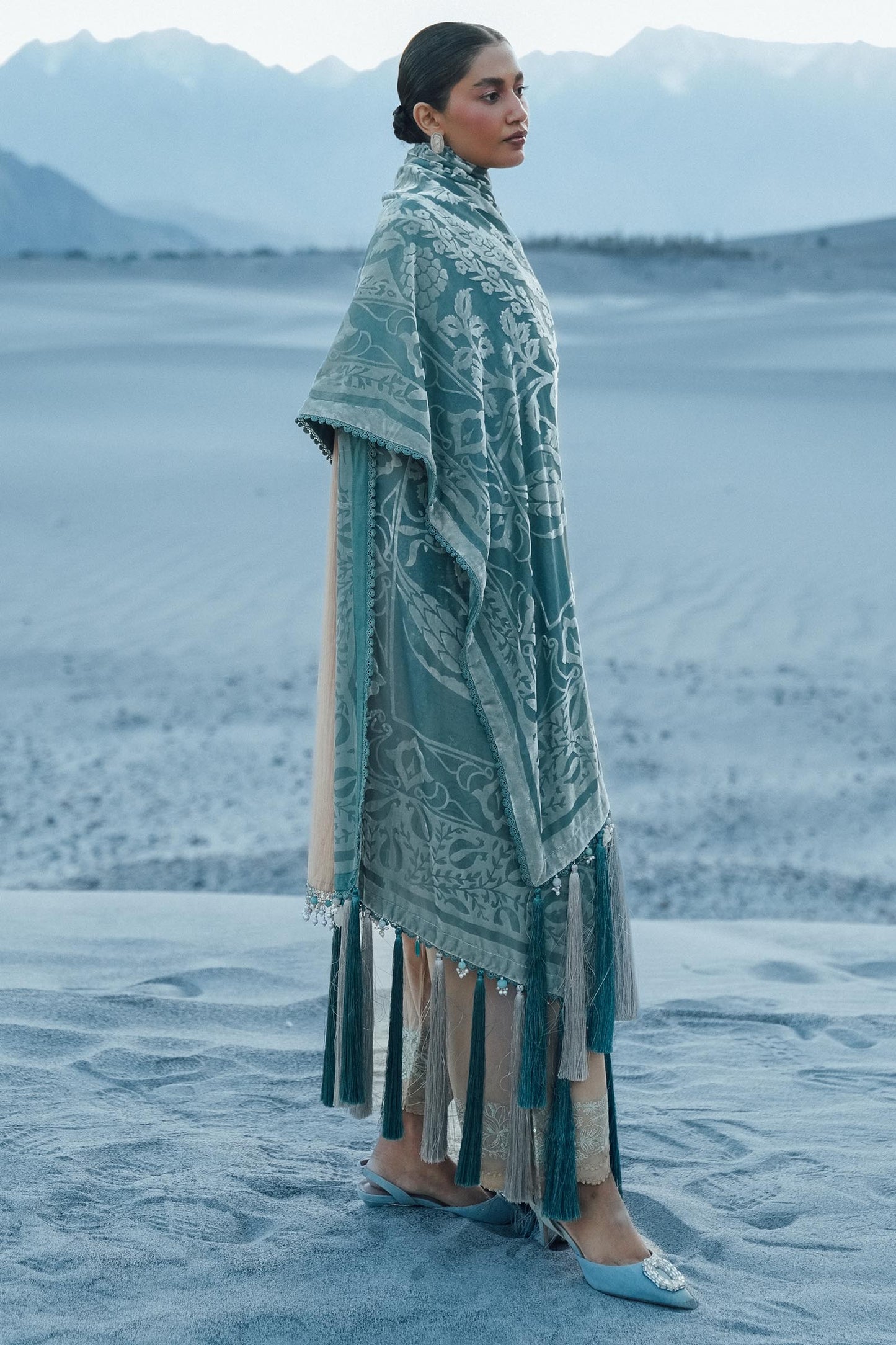 Sana Safinaz Winter Shawl’24| S241-005B-3CP