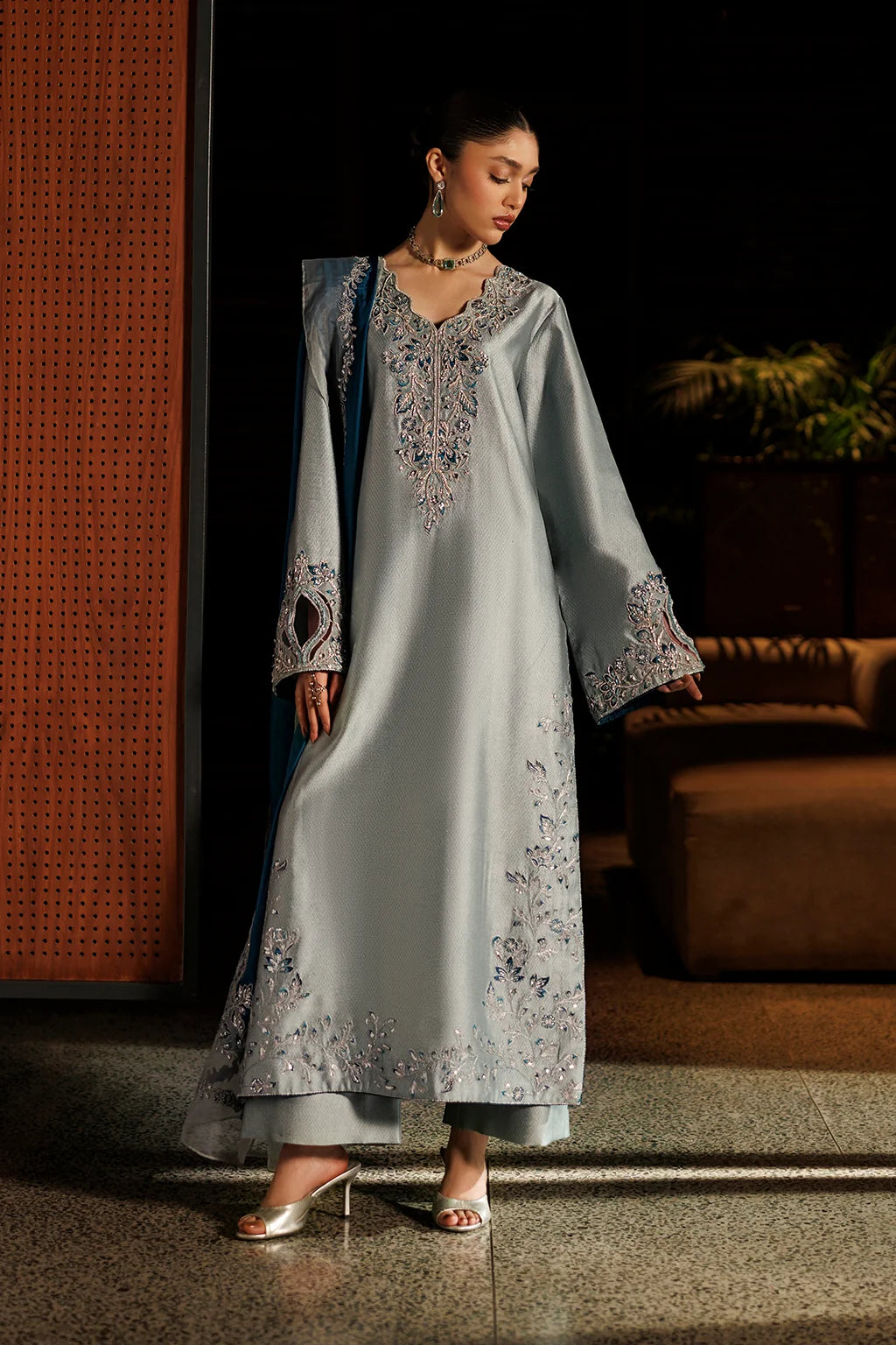 UE-717 Embroidered Jacquard Sheesha Silk | Festive Formals ‘26 | Iznik