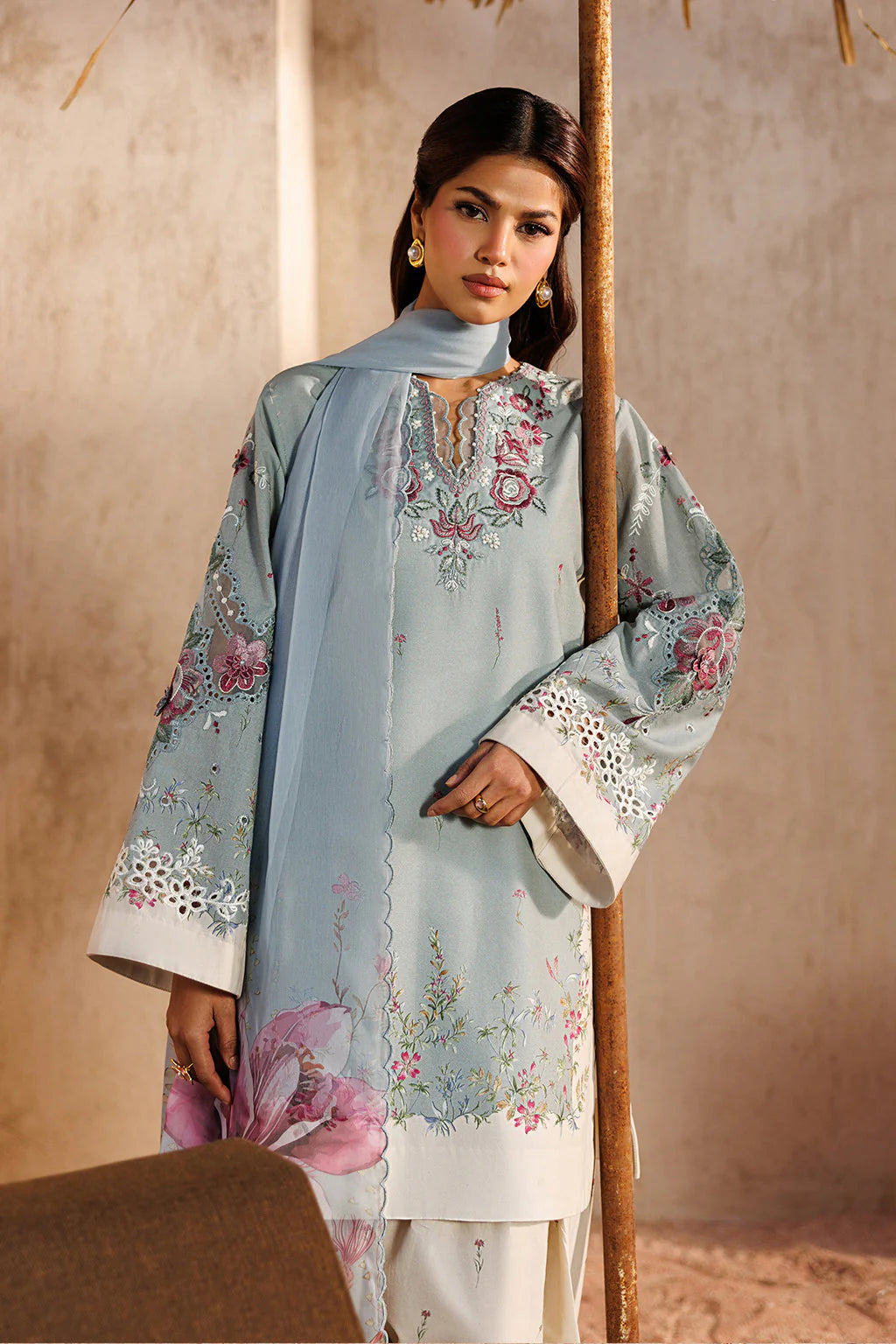 UE-675 Printed Lawn | Iznik