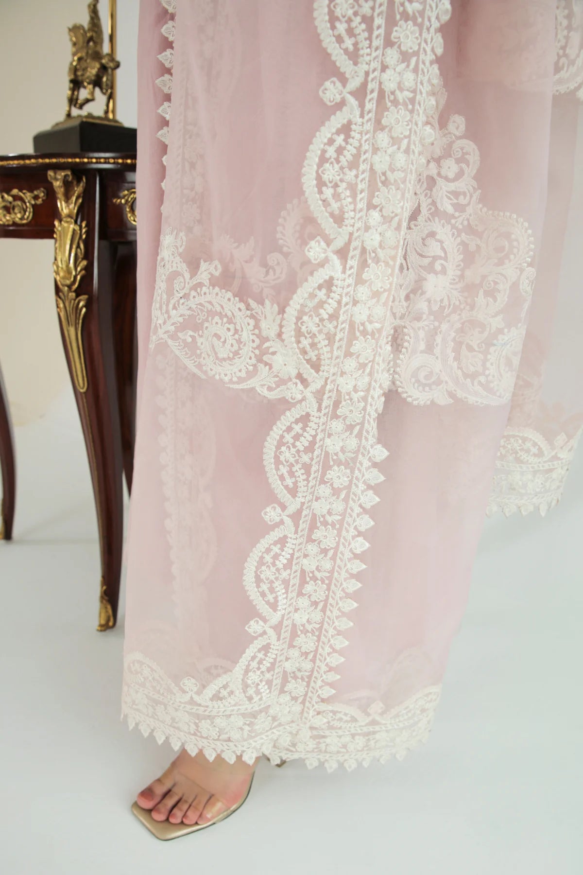 ECPR0685-102-333 | Baroque