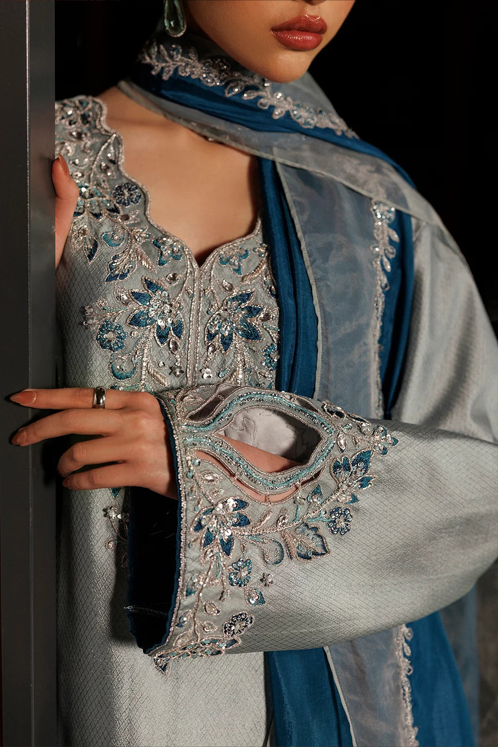 UE-717 Embroidered Jacquard Sheesha Silk | Festive Formals ‘26 | Iznik