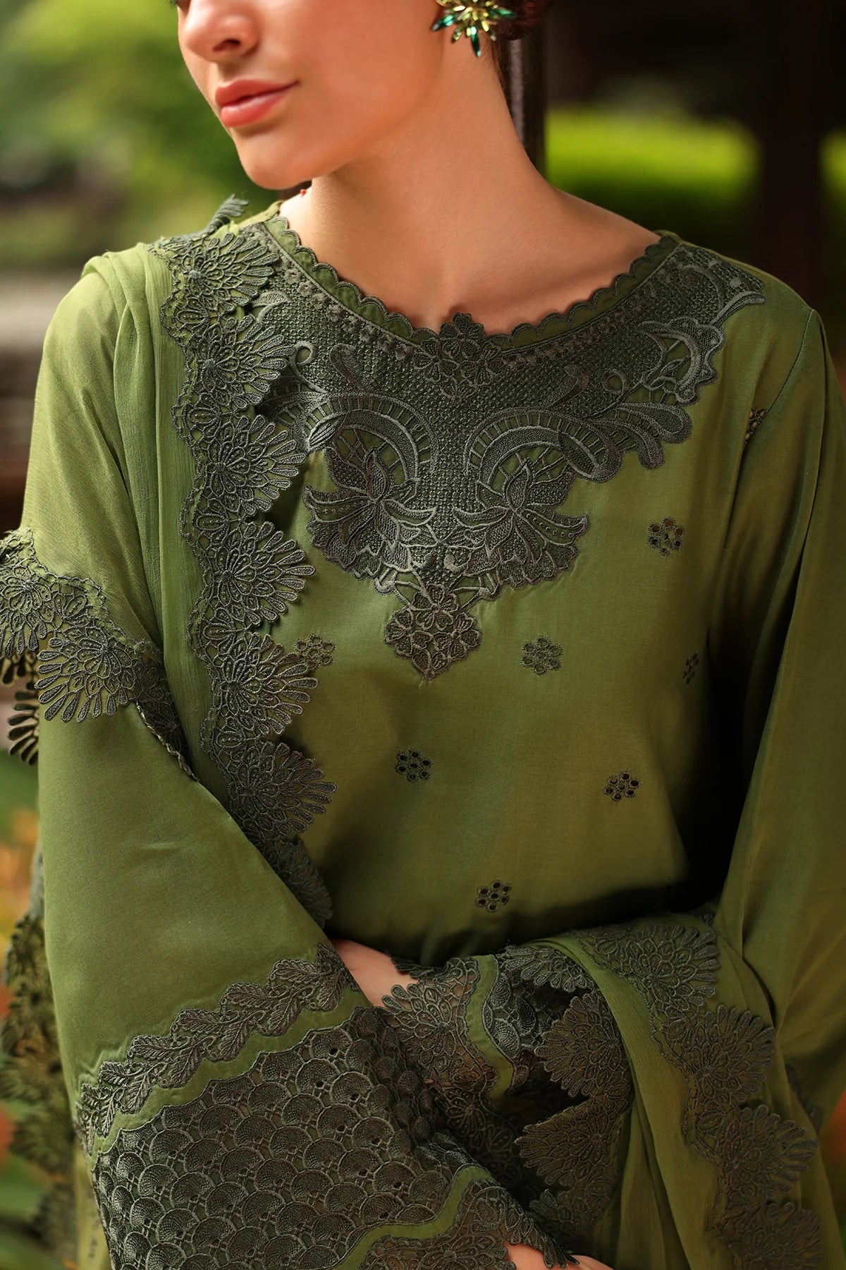 ESUF4258 | UNSTITCHED | Baroque