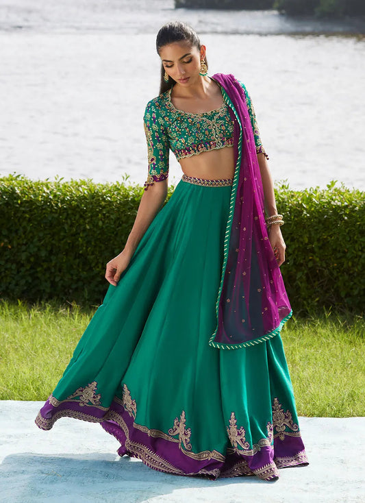 Amaranth Lehnga Choli | Mayna Festive Luxe Pret '25 | FARAH TALIB AZIZ