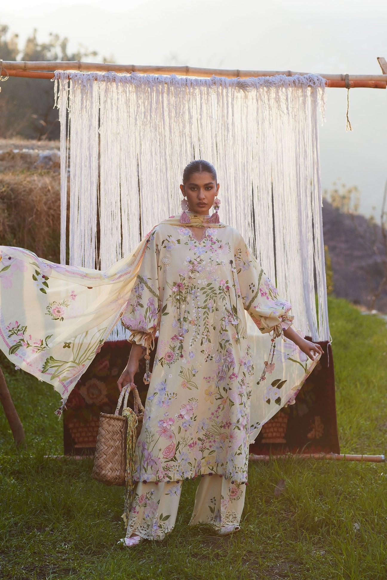 JIĀ (佳) (ZL26-12 B) | Zaha Festive Lawn’26