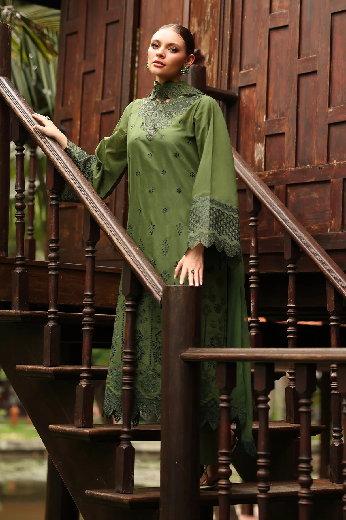 ESUF4258 | UNSTITCHED | Baroque