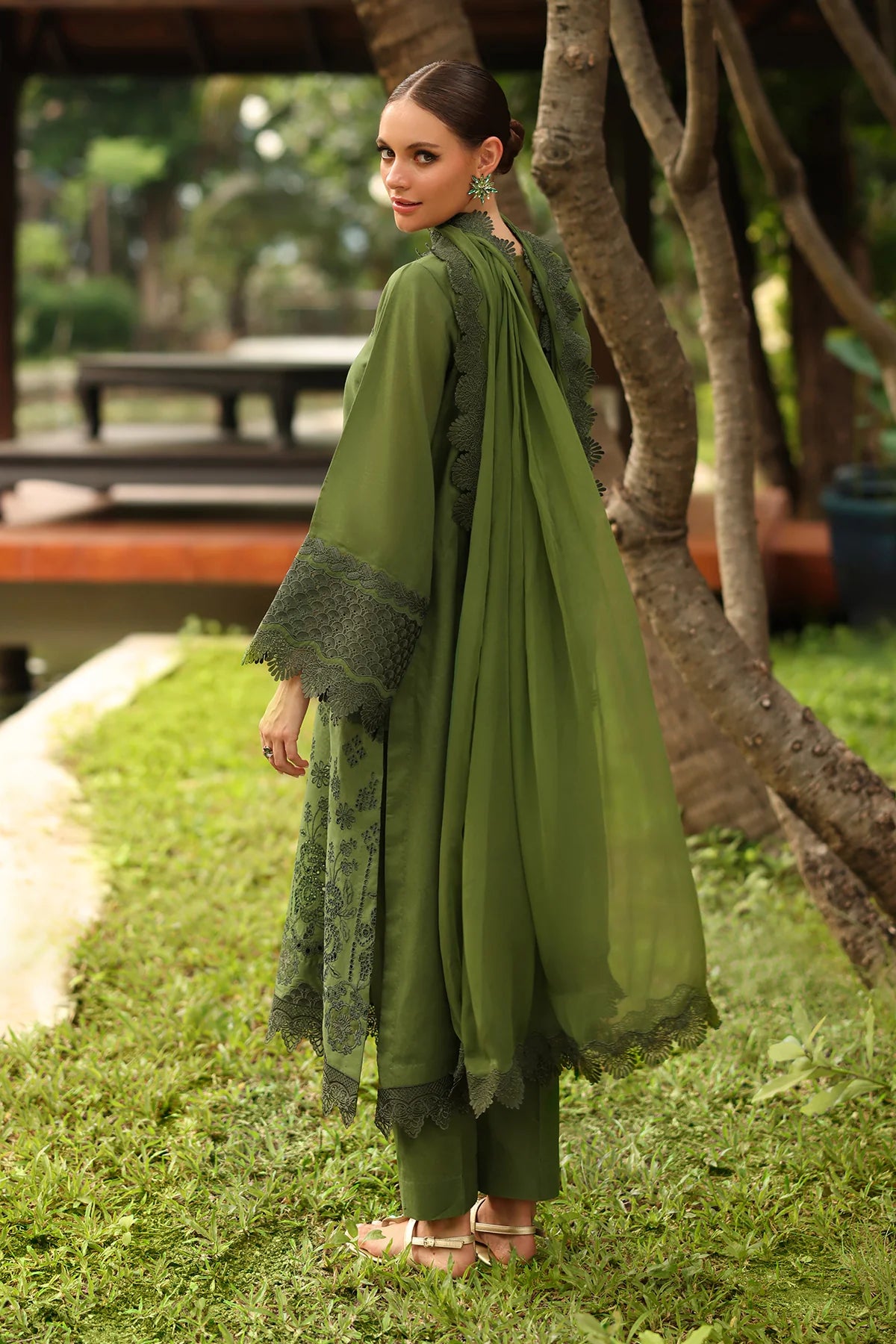 ESUF4258 | UNSTITCHED | Baroque