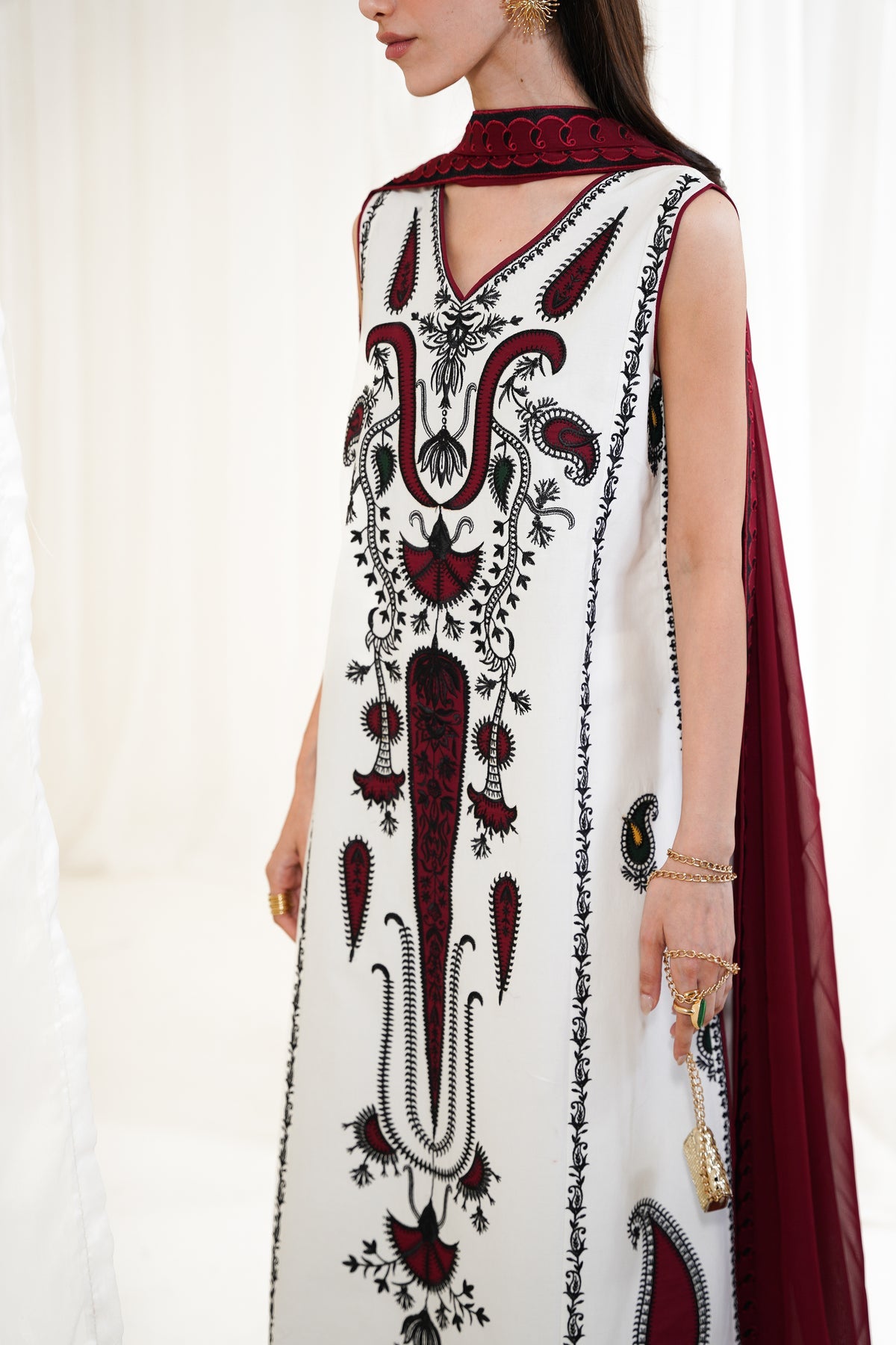 WHITE-MAROON LUXURY EMBROIDERED 3PCS SET NPA3-25426 (EID 2025 READY TO WEAR)  | Zaib ( RTS)