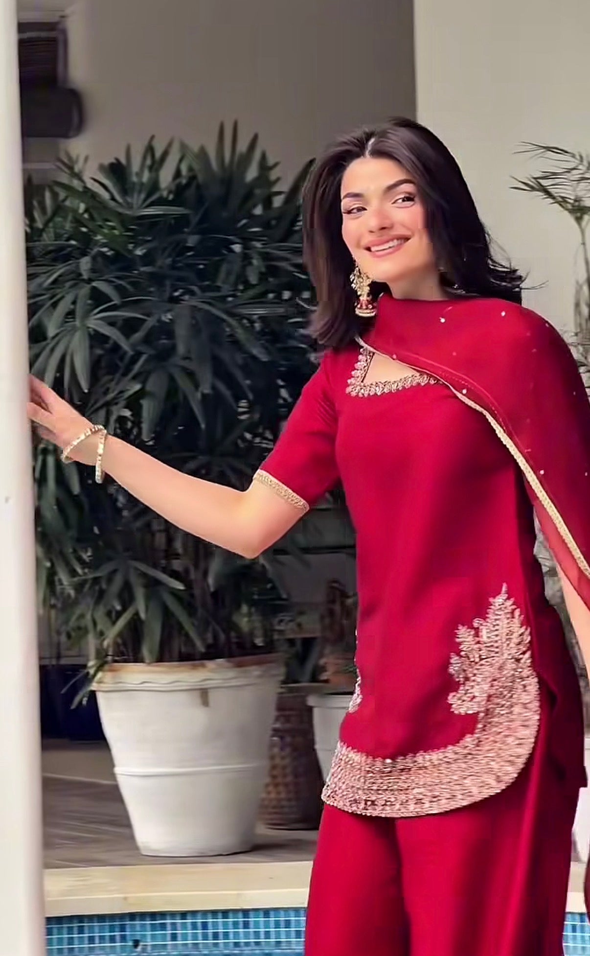Mihaa- Red | Shanzay Anooshay