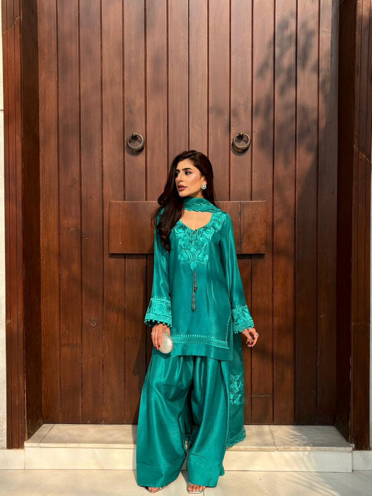 Gulrukh- Emerald Green | Saher & Benish