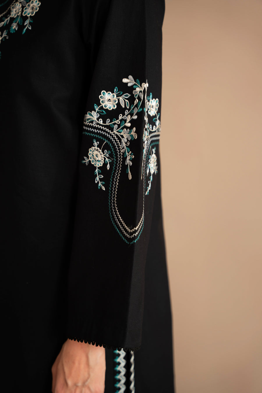 BLACK EMBROIDERED 2PCS | ZAIB