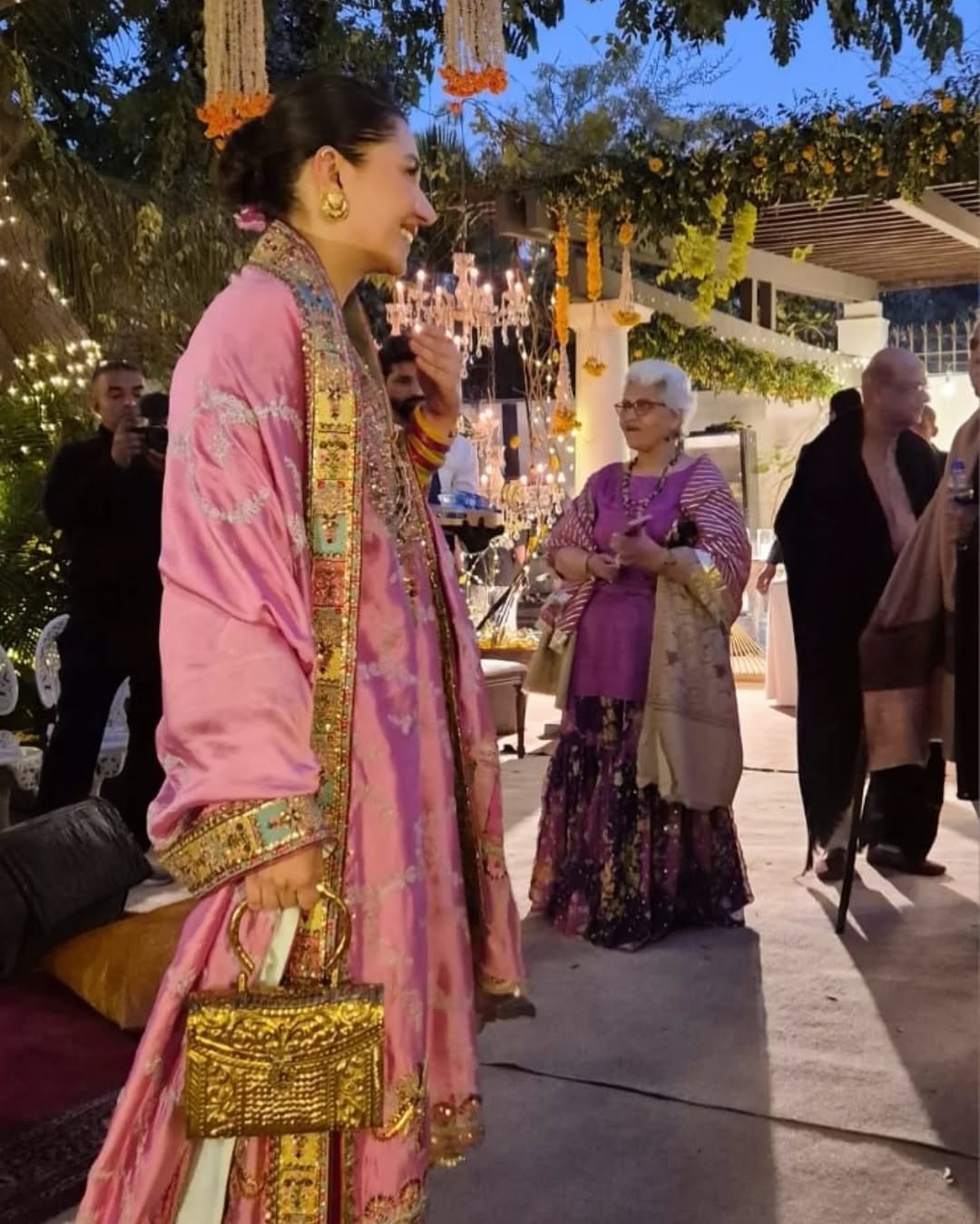 Mahira Khan | Rano Heirloom