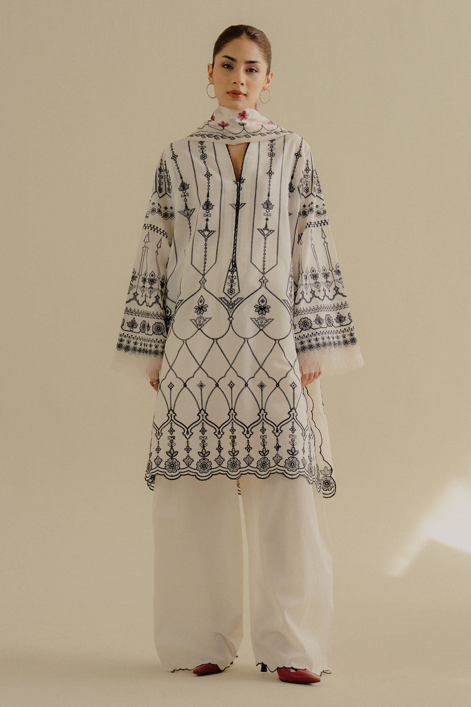 IRIS-2B | Coco Lawn II by Zarashahjahan 2025