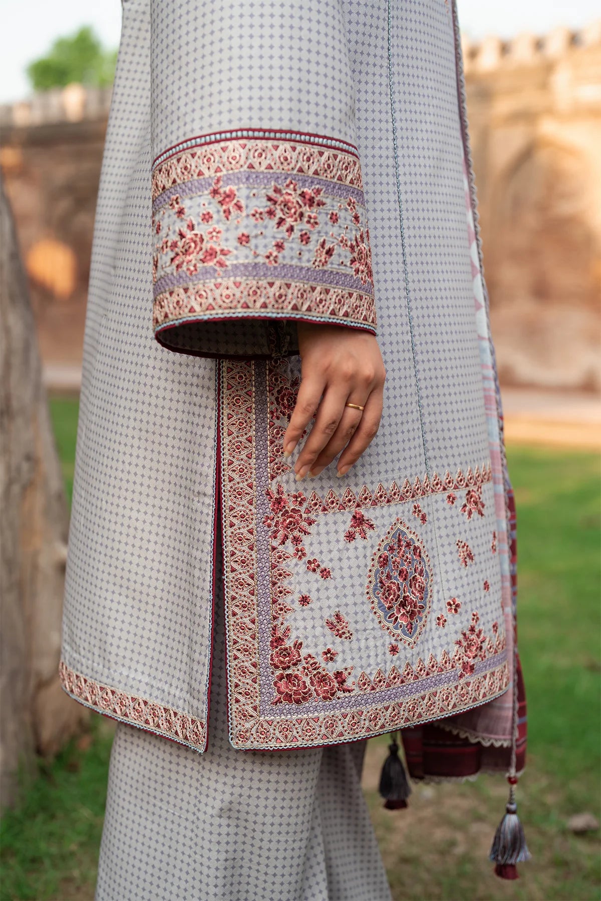 JZ-UW-D0081-0 | EMBROIDERED PREMIUM VISCOSE | Jazmin