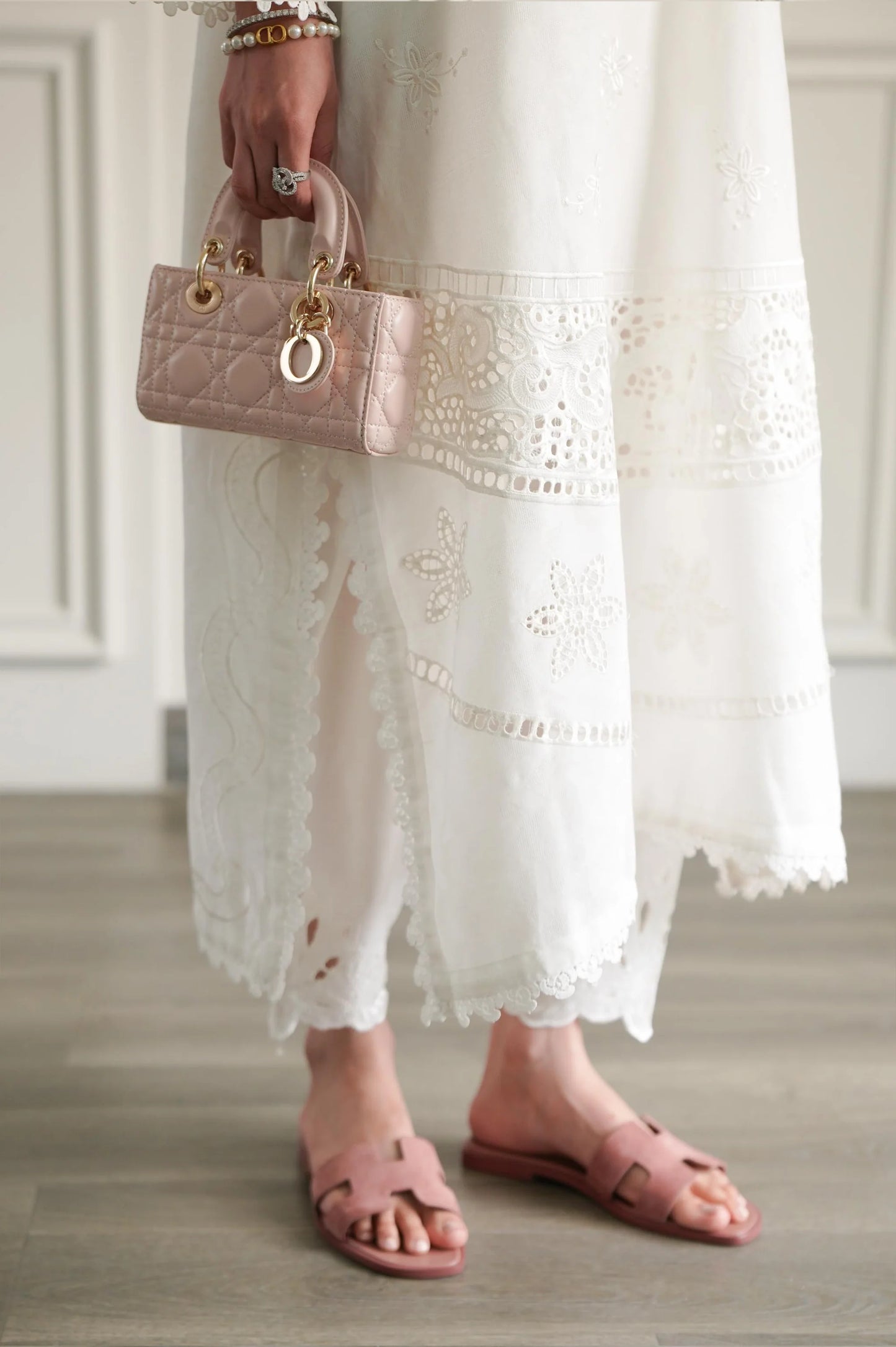 Sunday white | Errand Era | La Pret