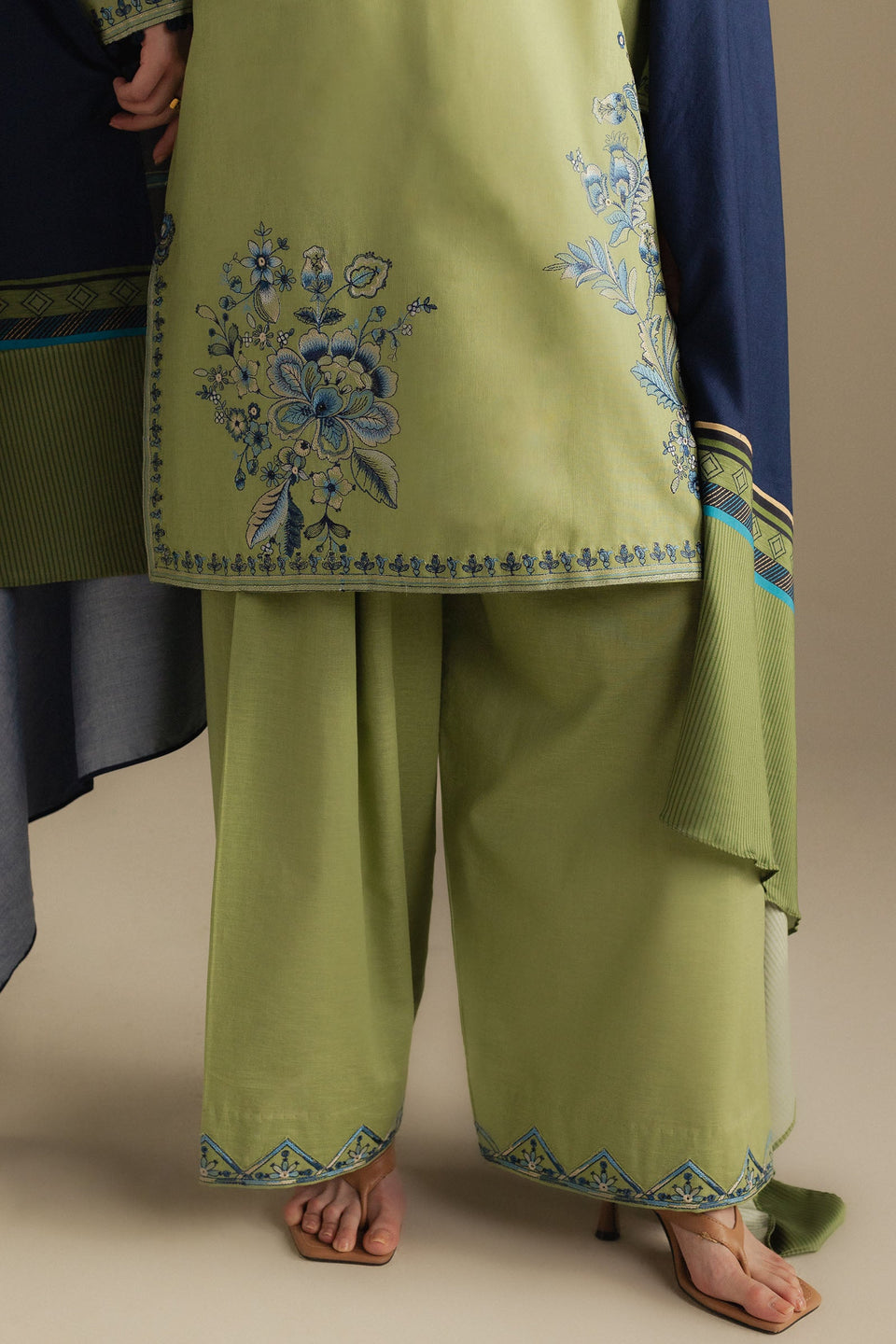 SNOWDROP-10B | Coco Winter Unstitched’25 | Zara Shahjahan