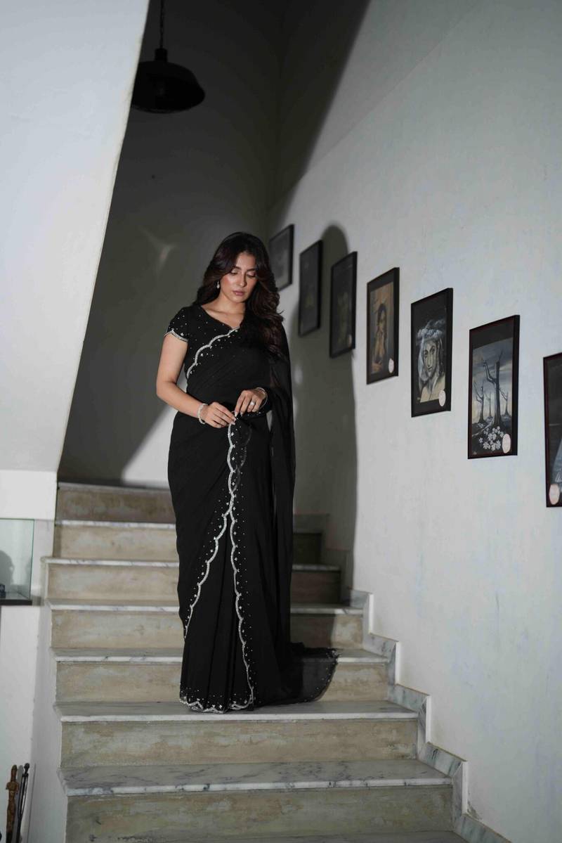 Black Swan- Ayeza Khan | Wajahat Mansoor