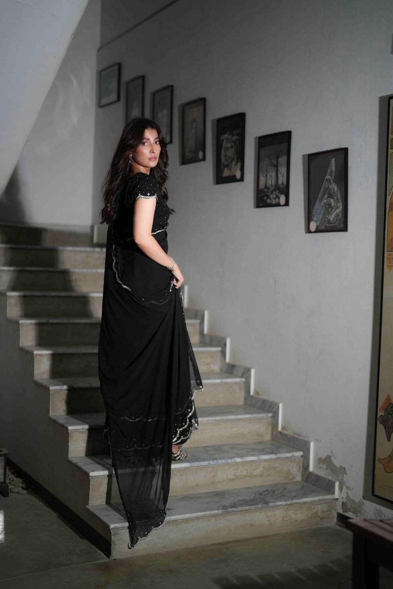 Black Swan- Ayeza Khan | Wajahat Mansoor