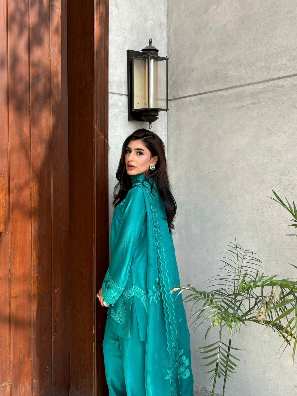 Gulrukh- Emerald Green | Saher & Benish