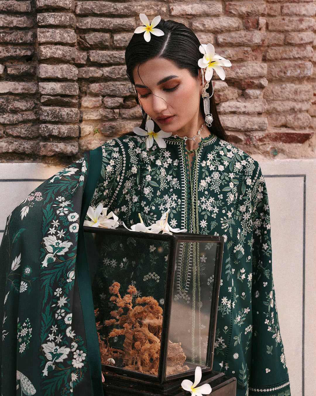 Bita | Jugnu Khaddar Unstitched’25